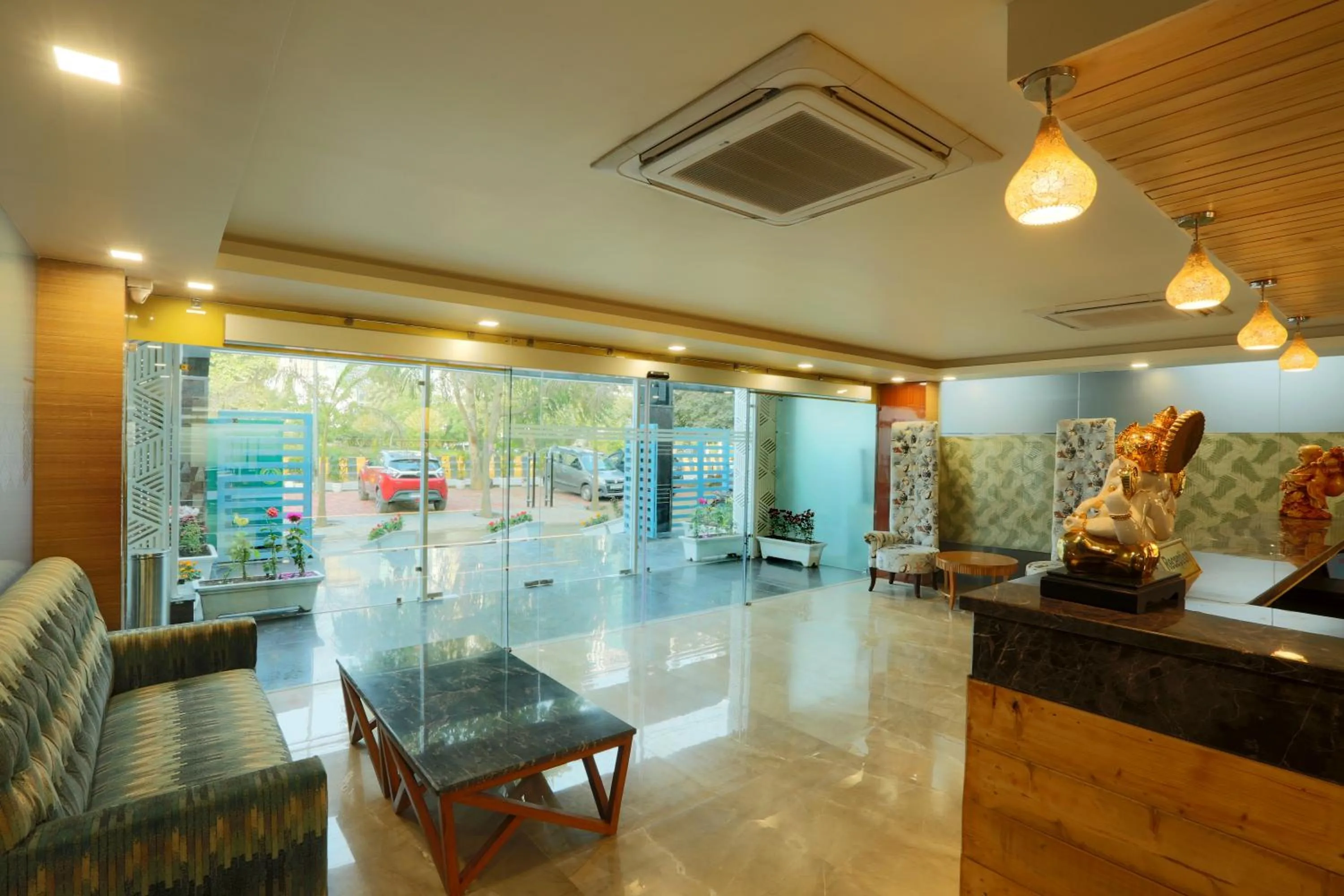 Lobby or reception in Hotel Omega - Gurgaon Central, Sec 45