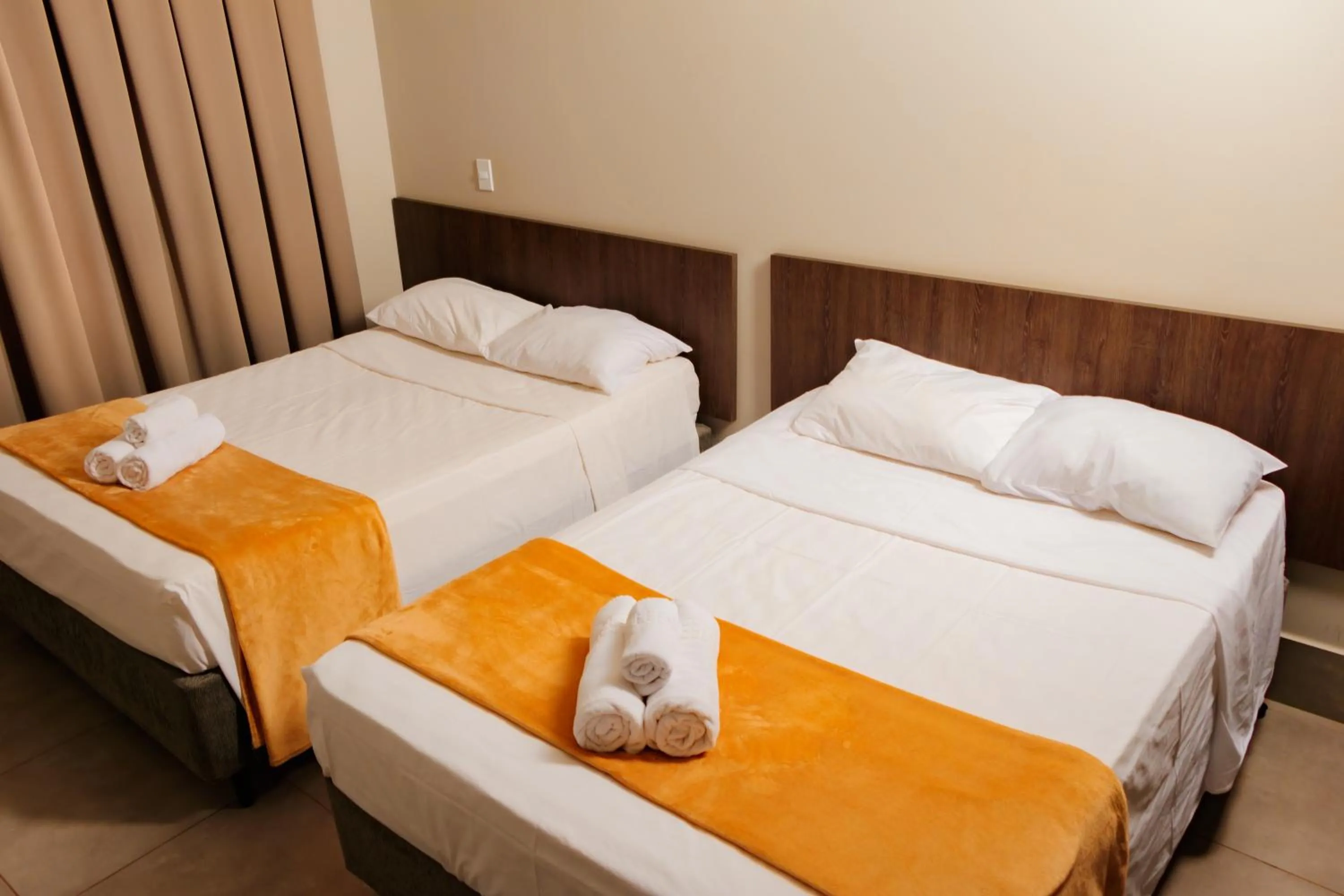 Bedroom, Bed in Vila Castelo Residencial no Centro de Foz