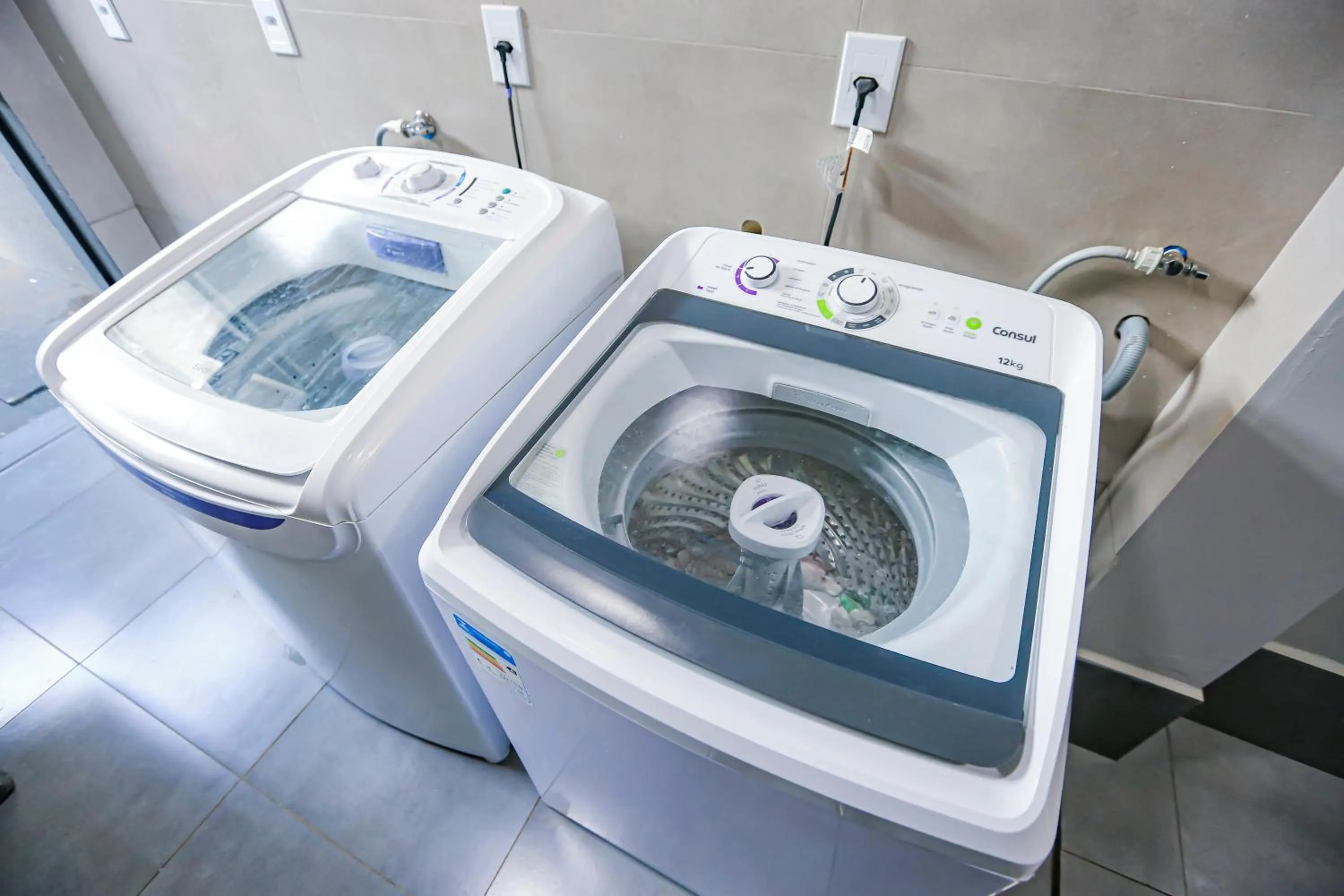 laundry in Vila Castelo Residencial no Centro de Foz