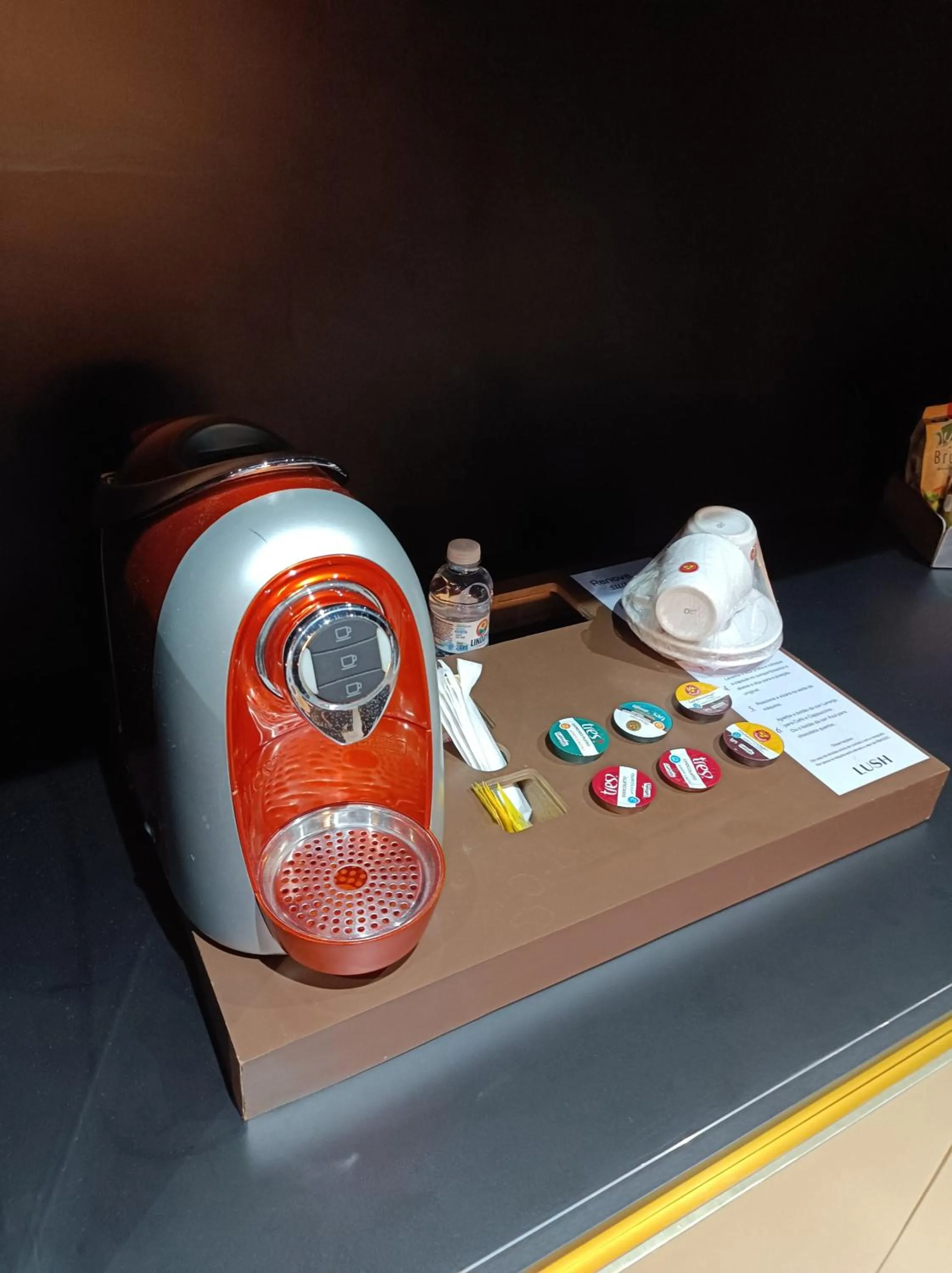 Coffee/tea facilities in Lush Motel Ipiranga