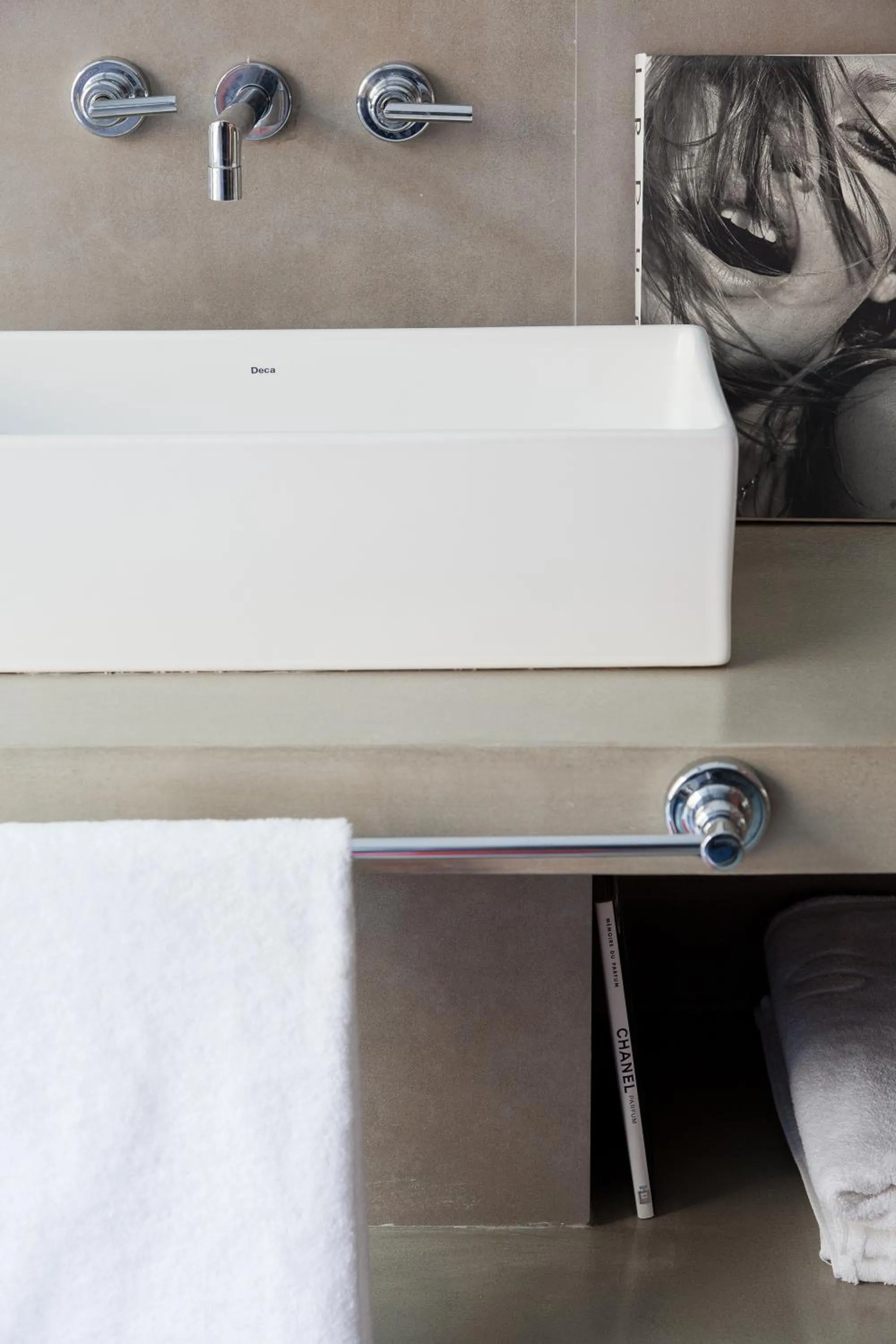 Toilet in Lush Motel Ipiranga