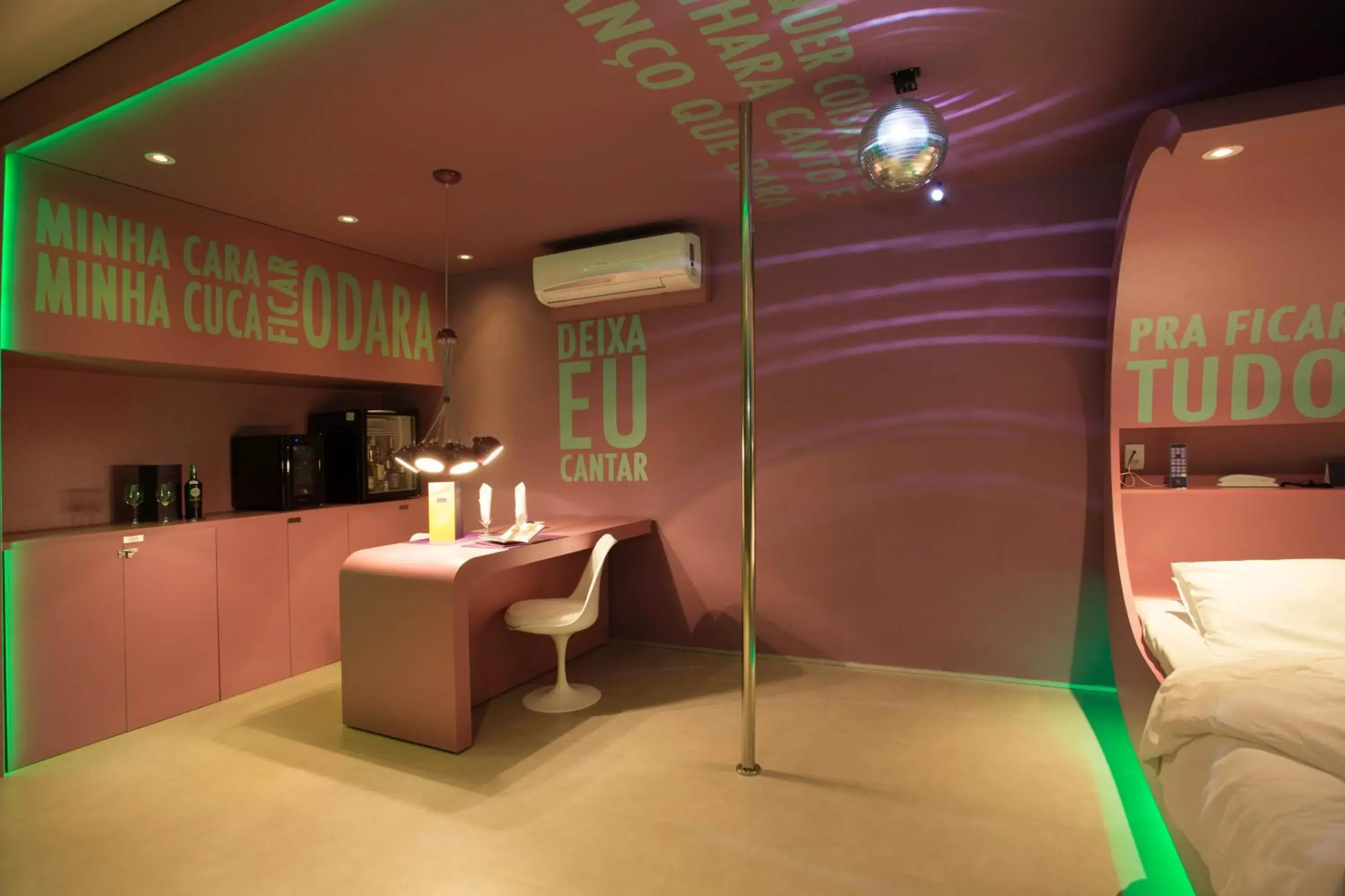 Luxury Double Room in Lush Motel Ipiranga Luxury Double Room in Lush Motel Ipiranga