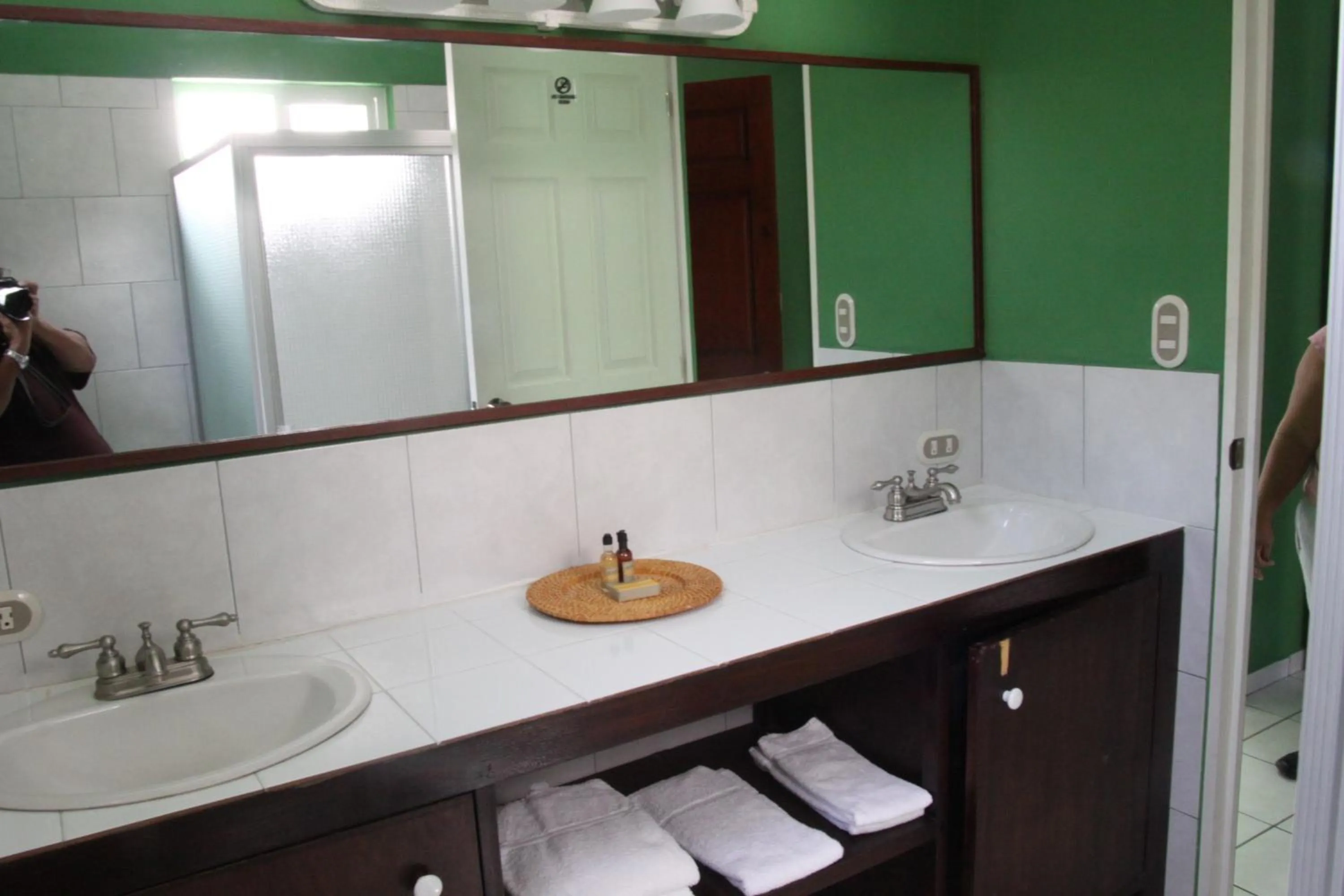 Bathroom in Sabas Beach Resort