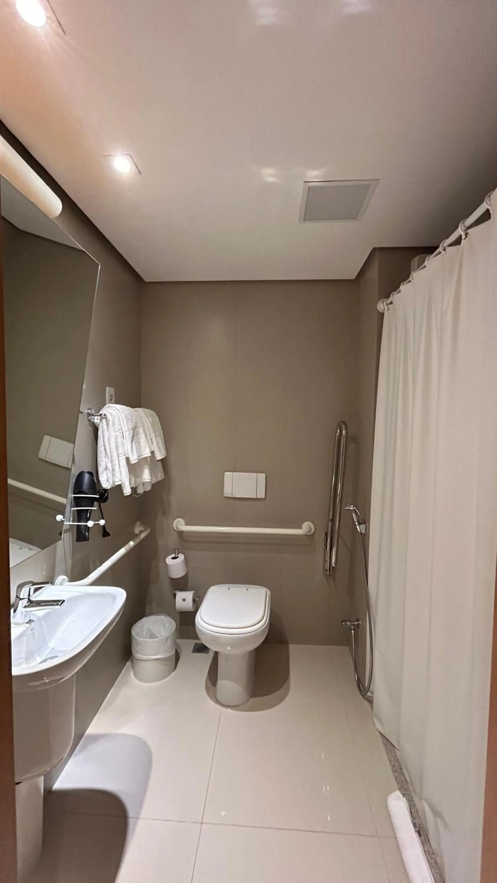 Bathroom in Jade Hotel Brasília