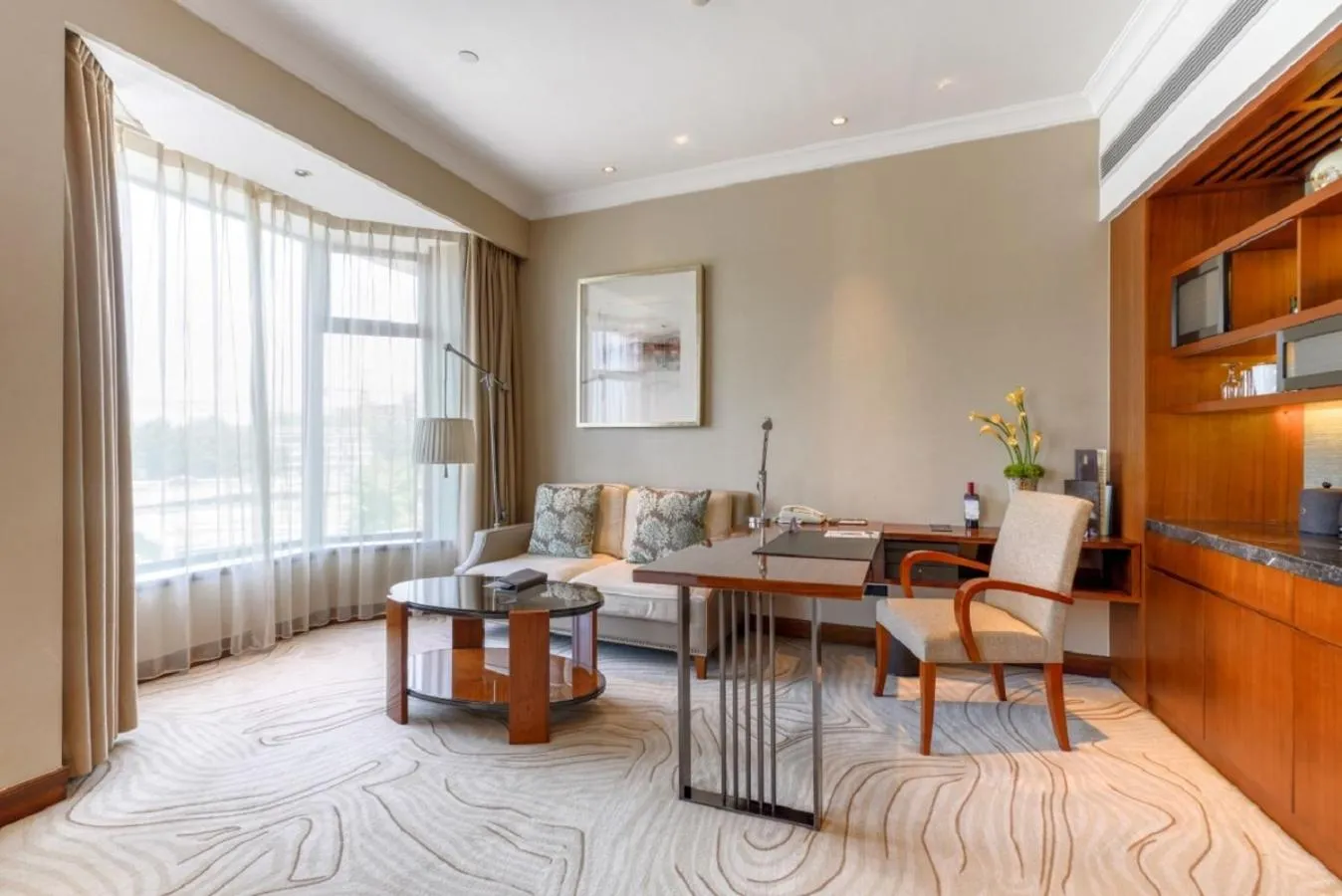 Photo of the whole room in Sofitel Hangzhou Westlake - Few steps to West Lake, with panoramic lake view terrace