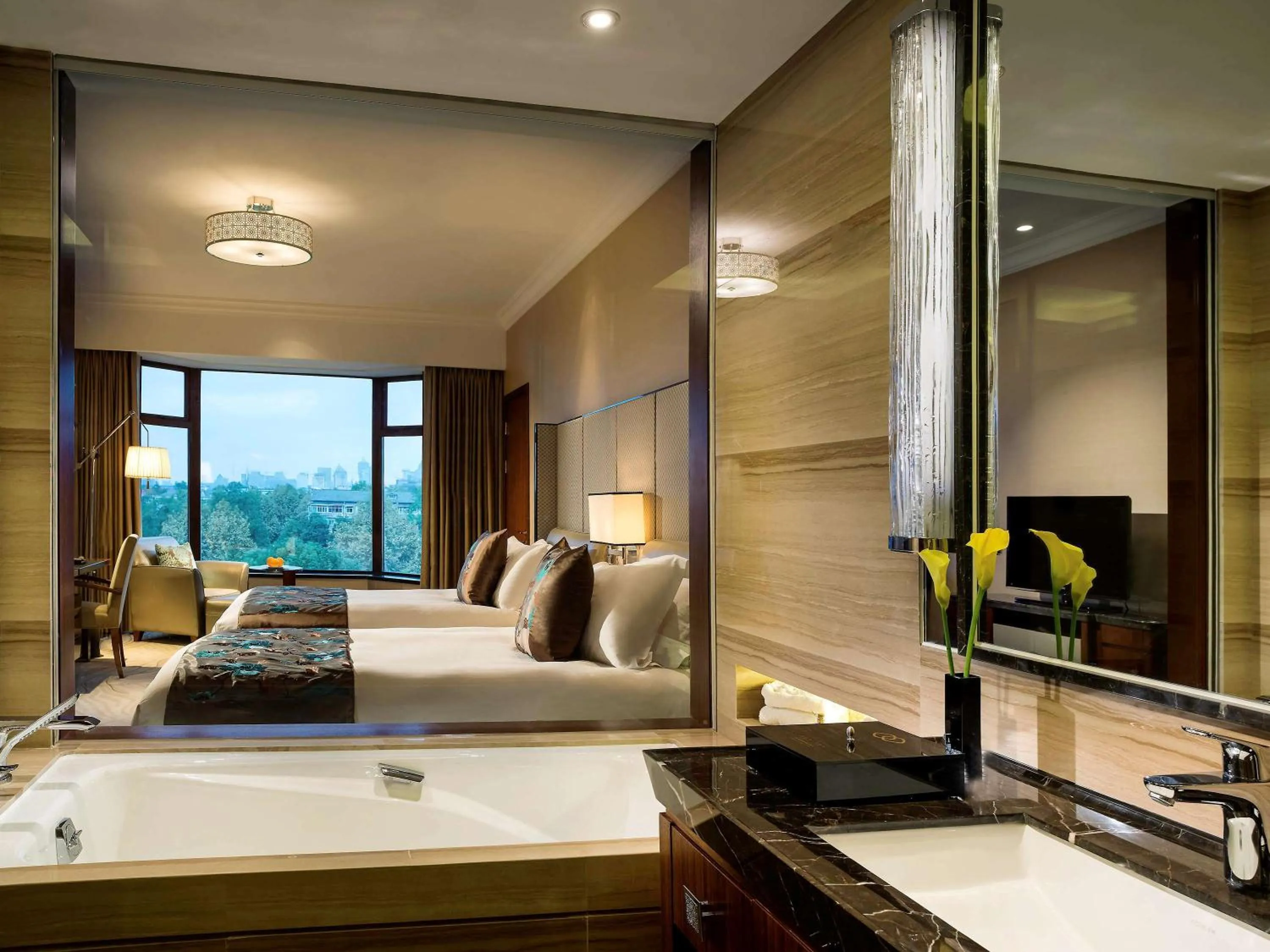 Bedroom, Bed in Sofitel Hangzhou Westlake - Few steps to West Lake, with panoramic lake view terrace