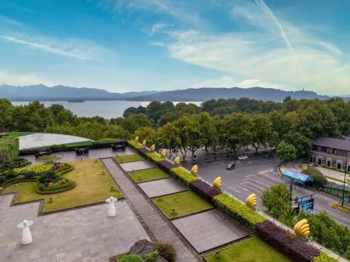 Sofitel Hangzhou Westlake - Few steps to West Lake, with panoramic lake view terrace