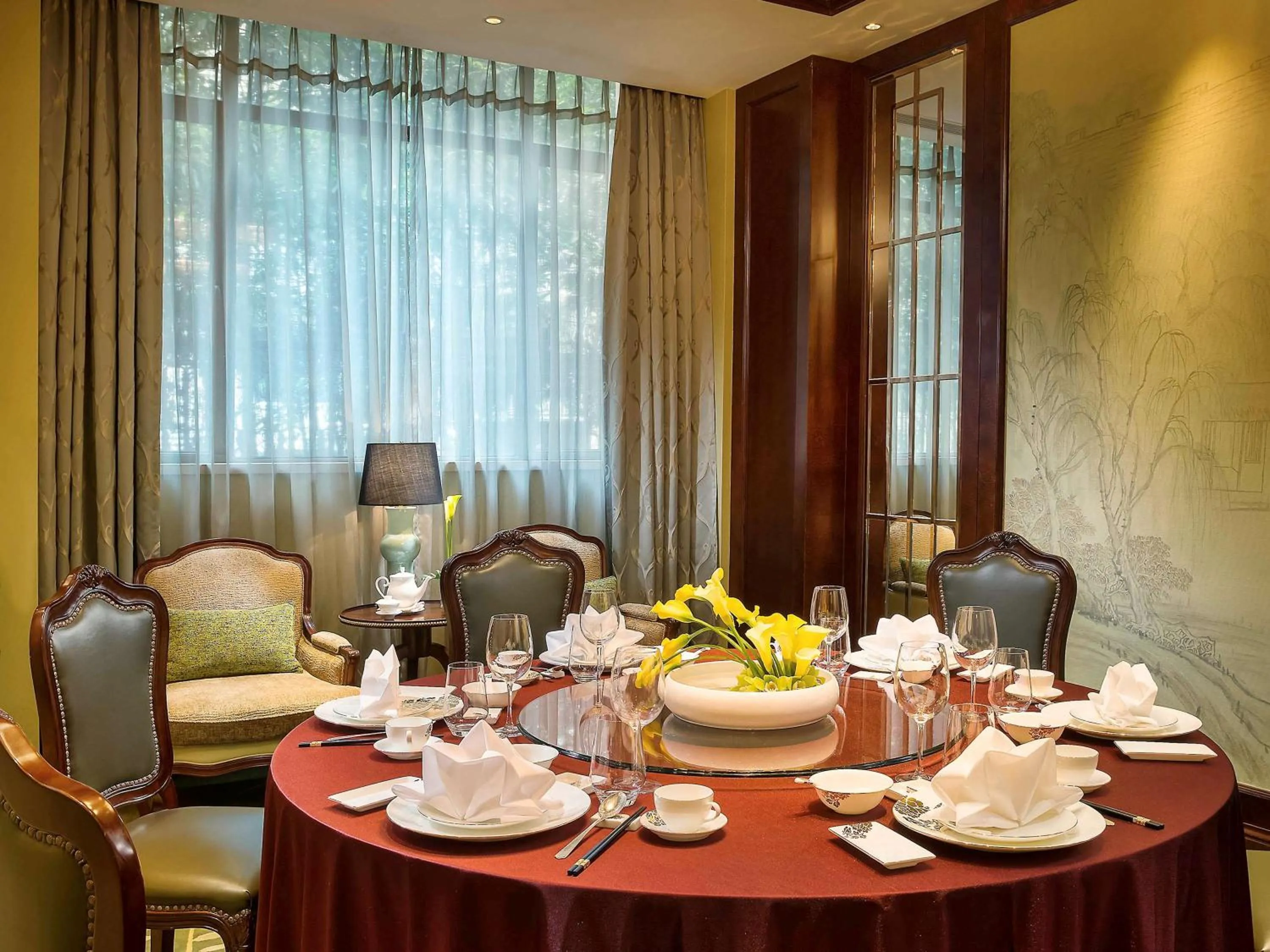 Restaurant/places to eat in Sofitel Hangzhou Westlake - Few steps to West Lake, with panoramic lake view terrace