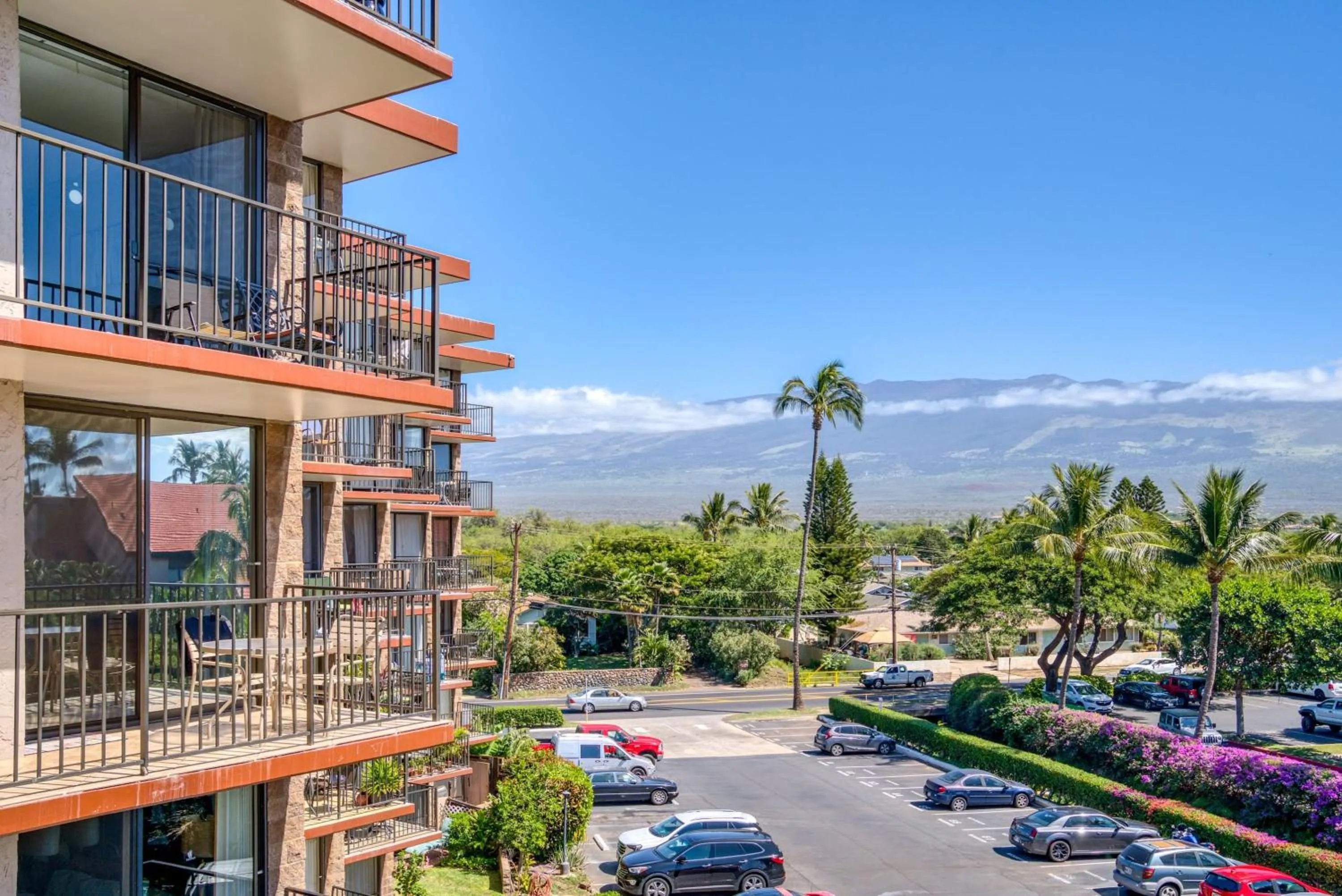Elegant Oceanfront Vistas