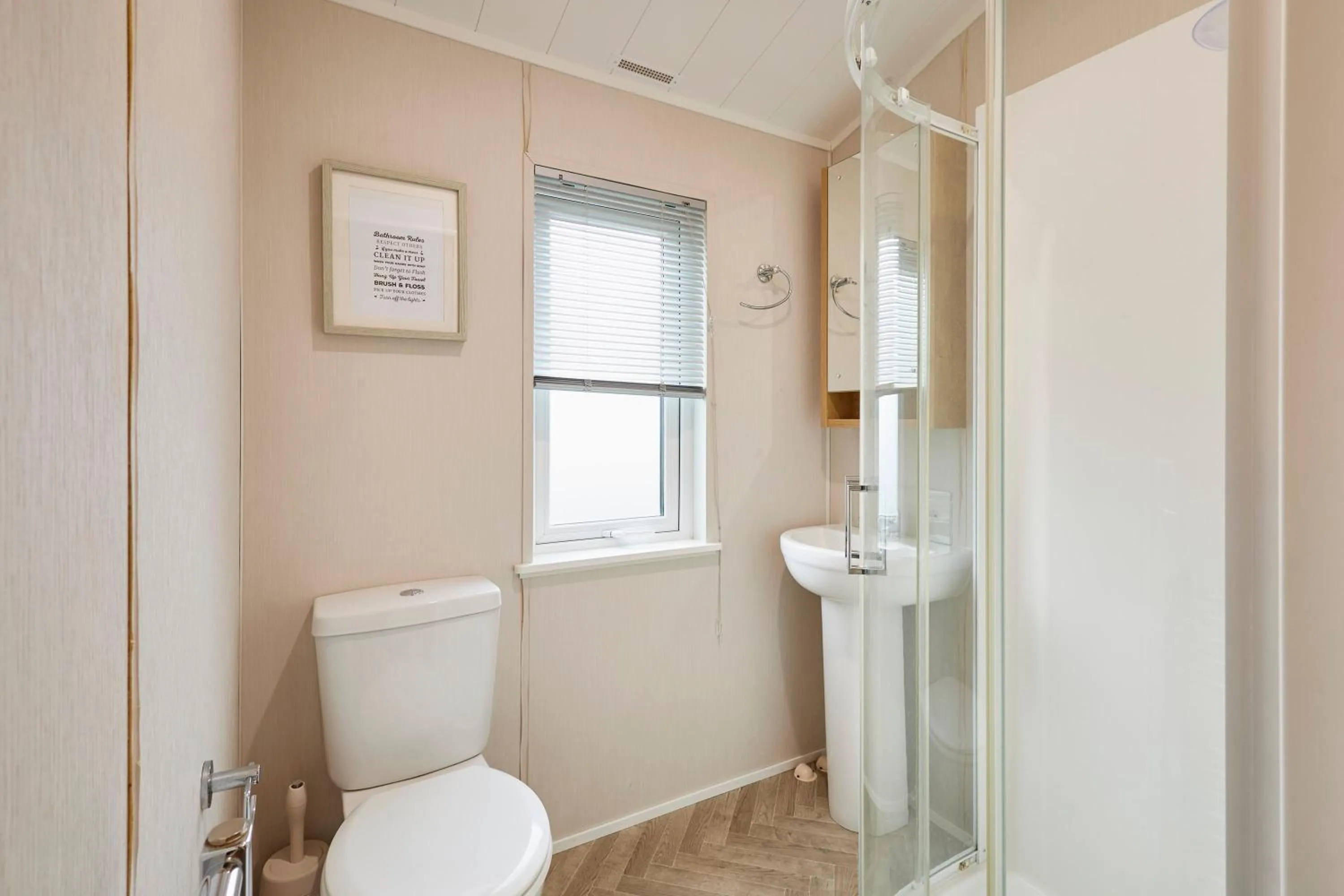 Toilet in Kinship Lodge with Hot Tub