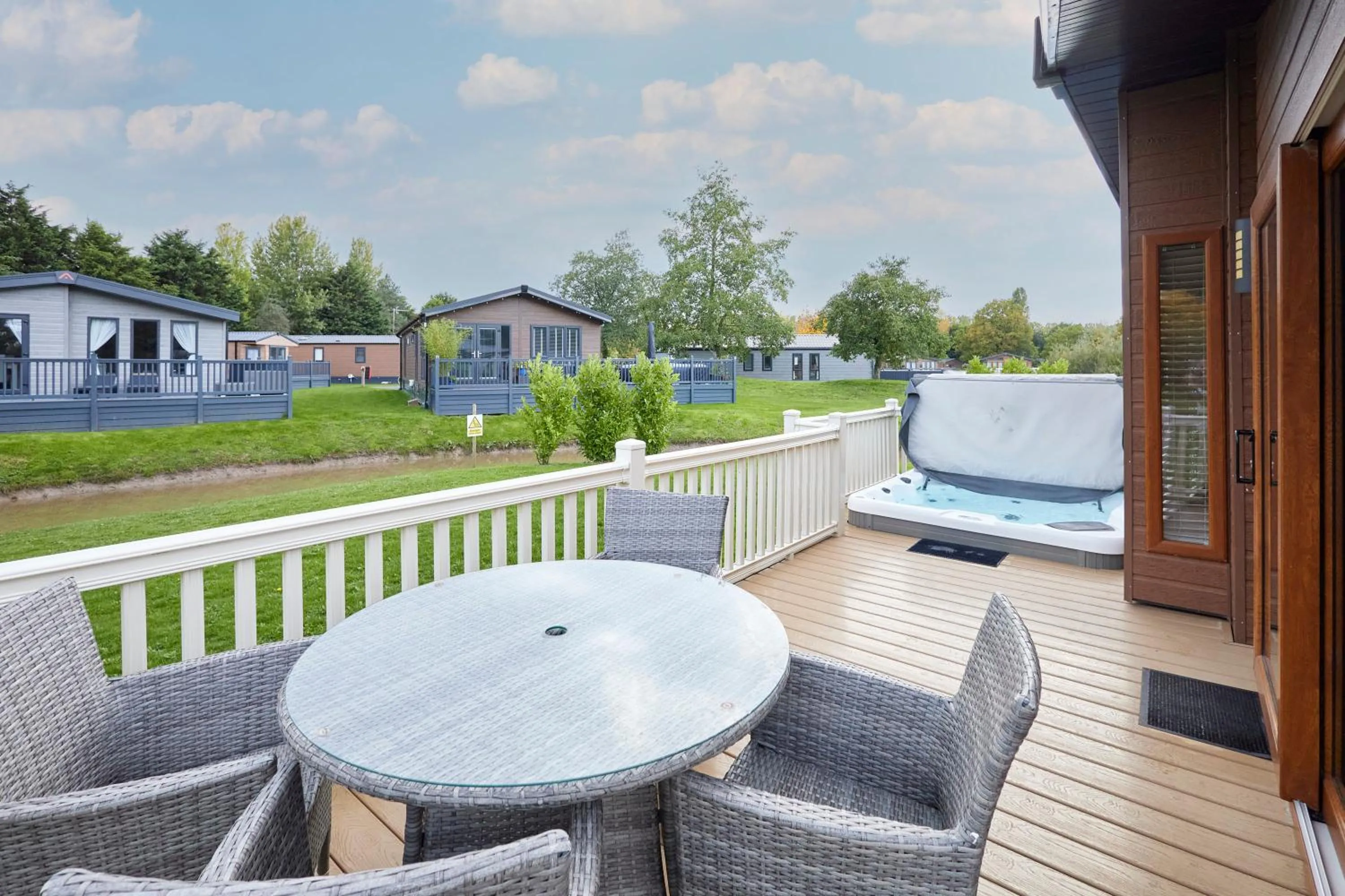 Property building in Kinship Lodge with Hot Tub