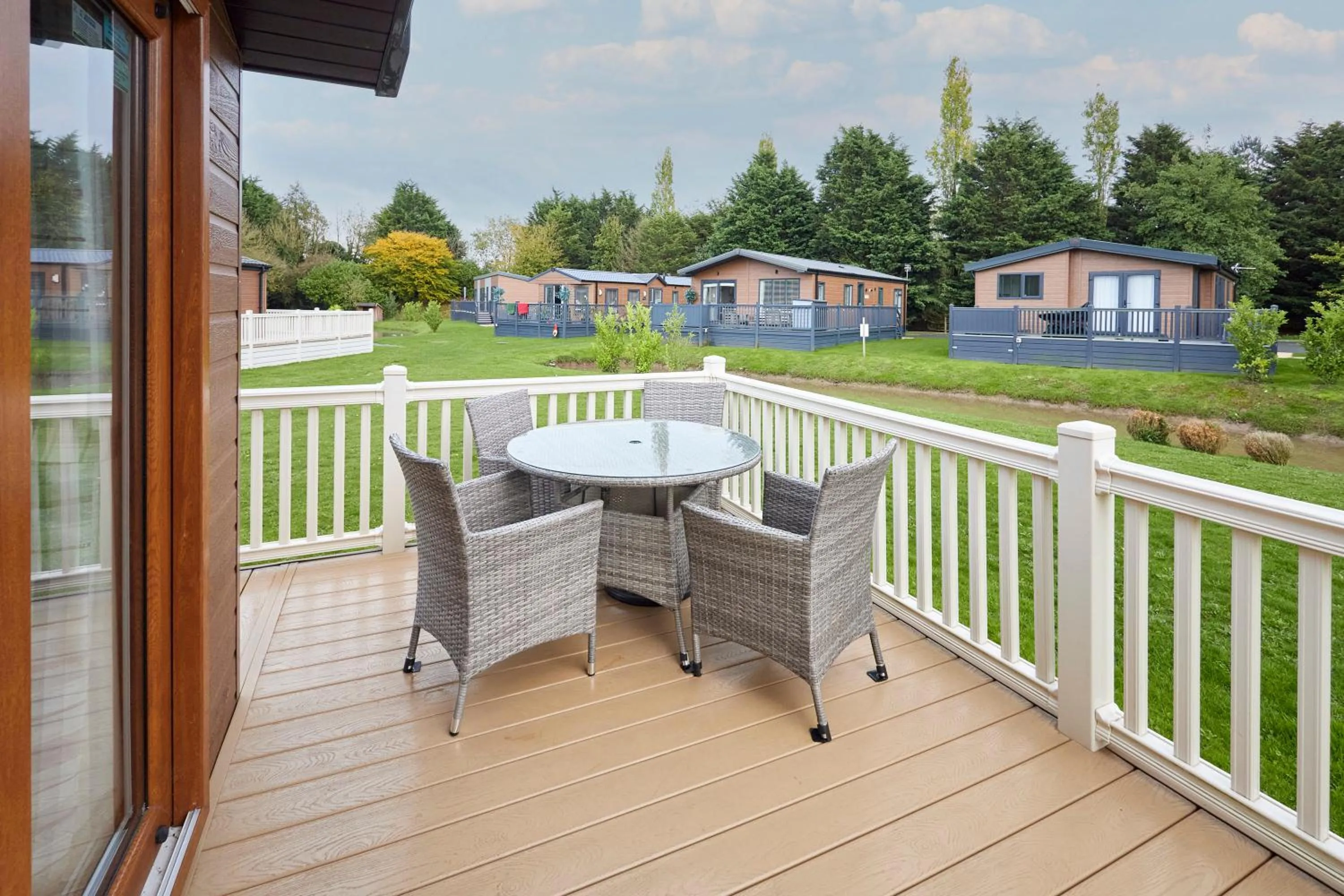 Property building in Kinship Lodge with Hot Tub