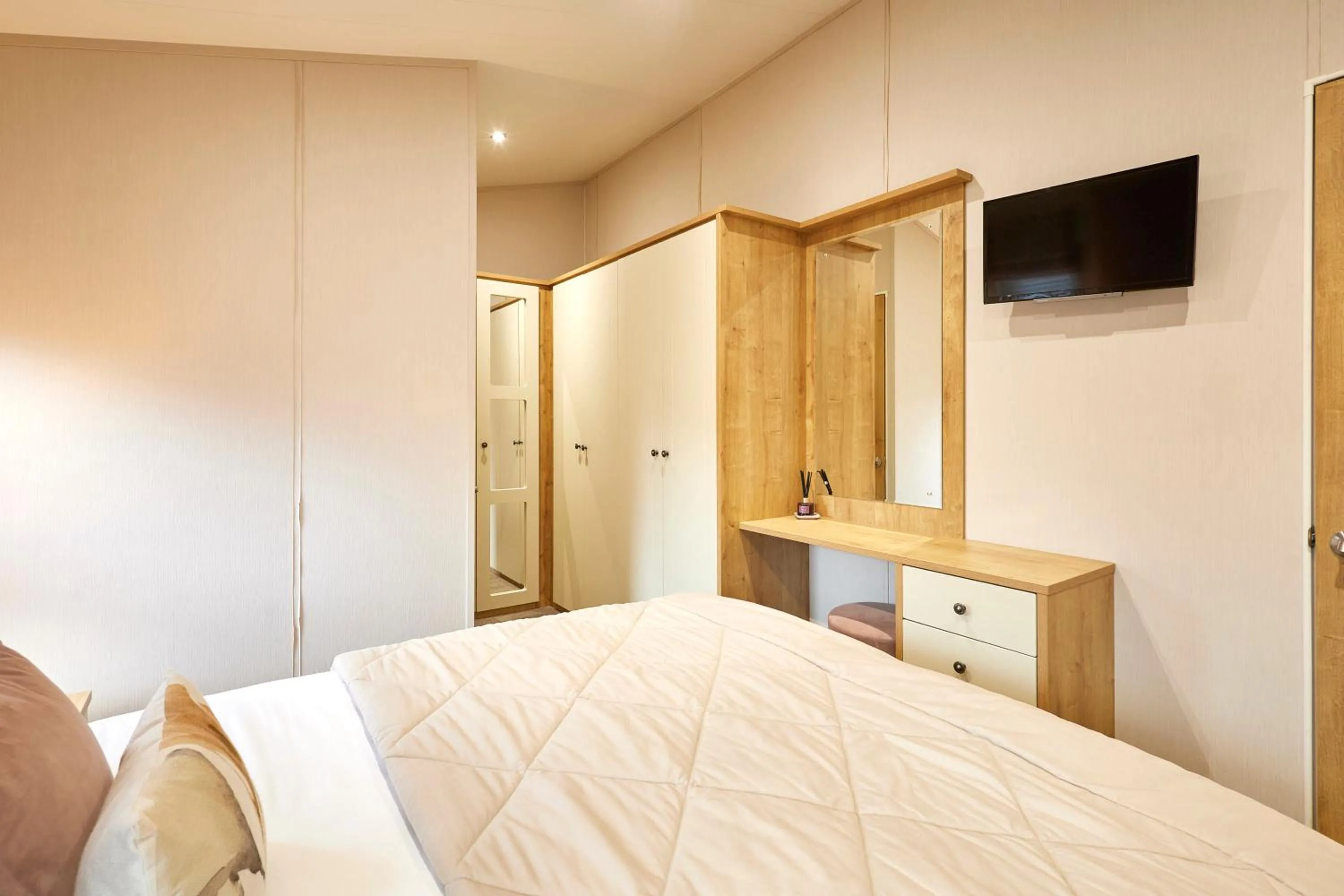 Bed in Kinship Lodge with Hot Tub