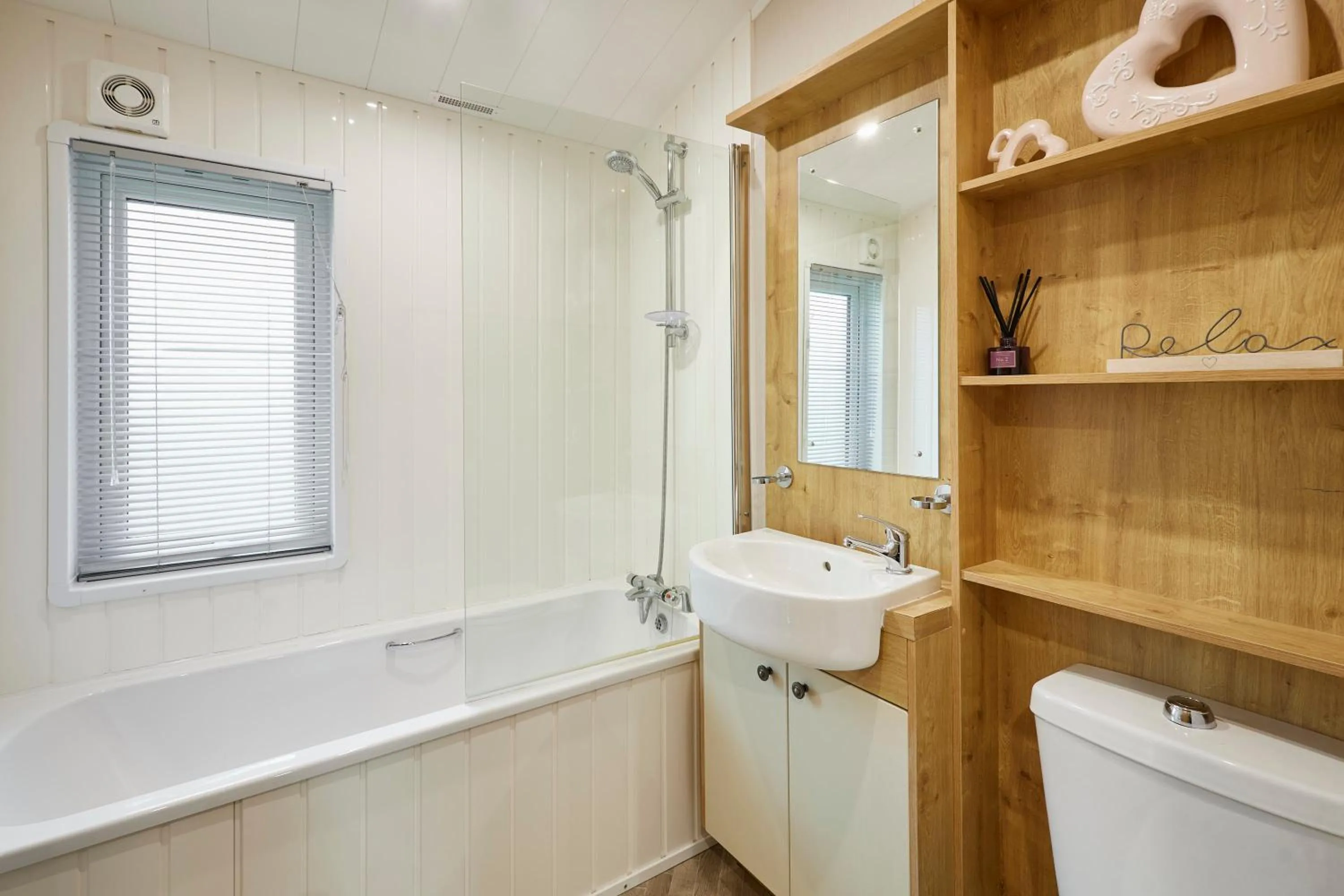 Shower in Kinship Lodge with Hot Tub