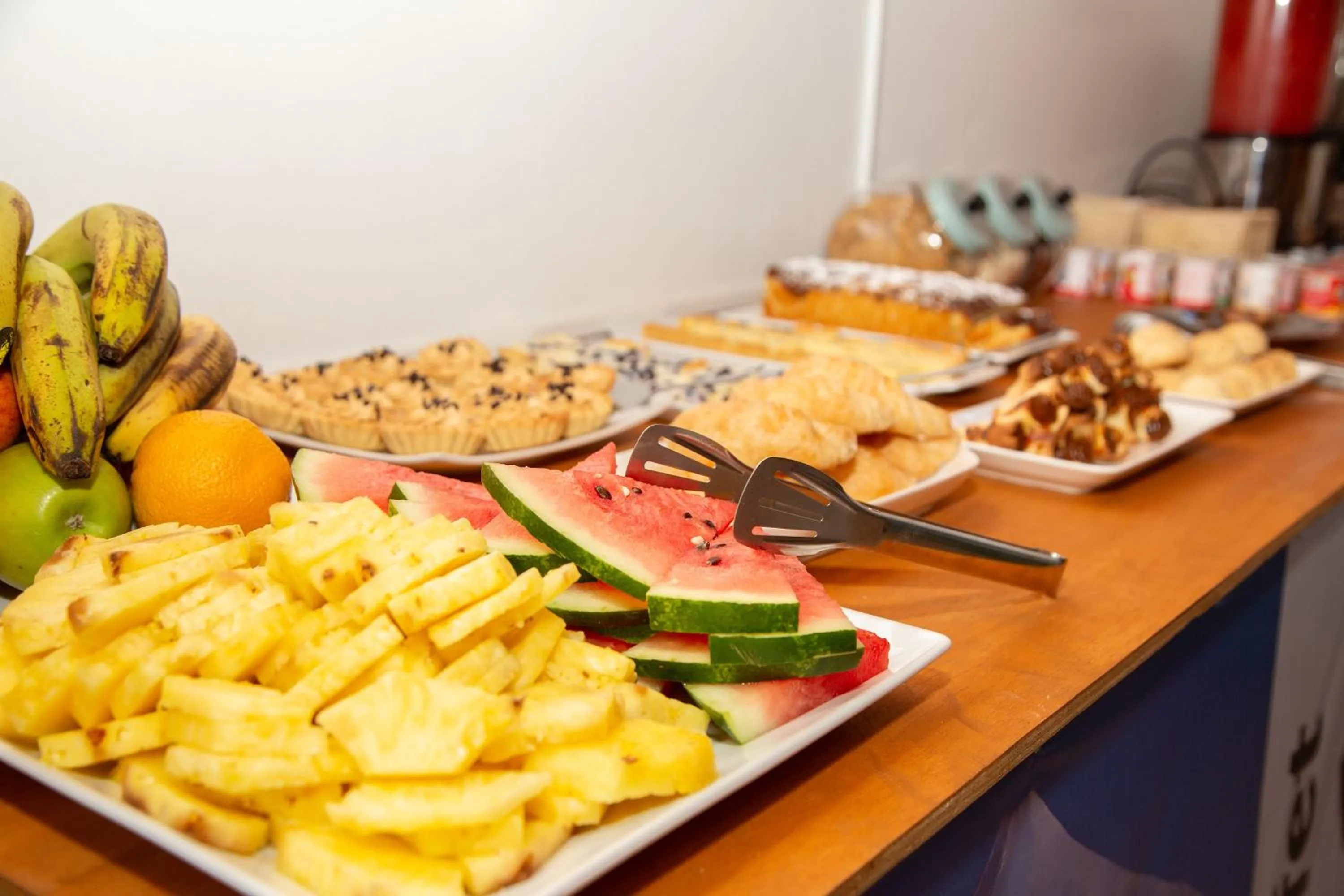 Buffet breakfast in Hotel Inti Kuyen Plaza