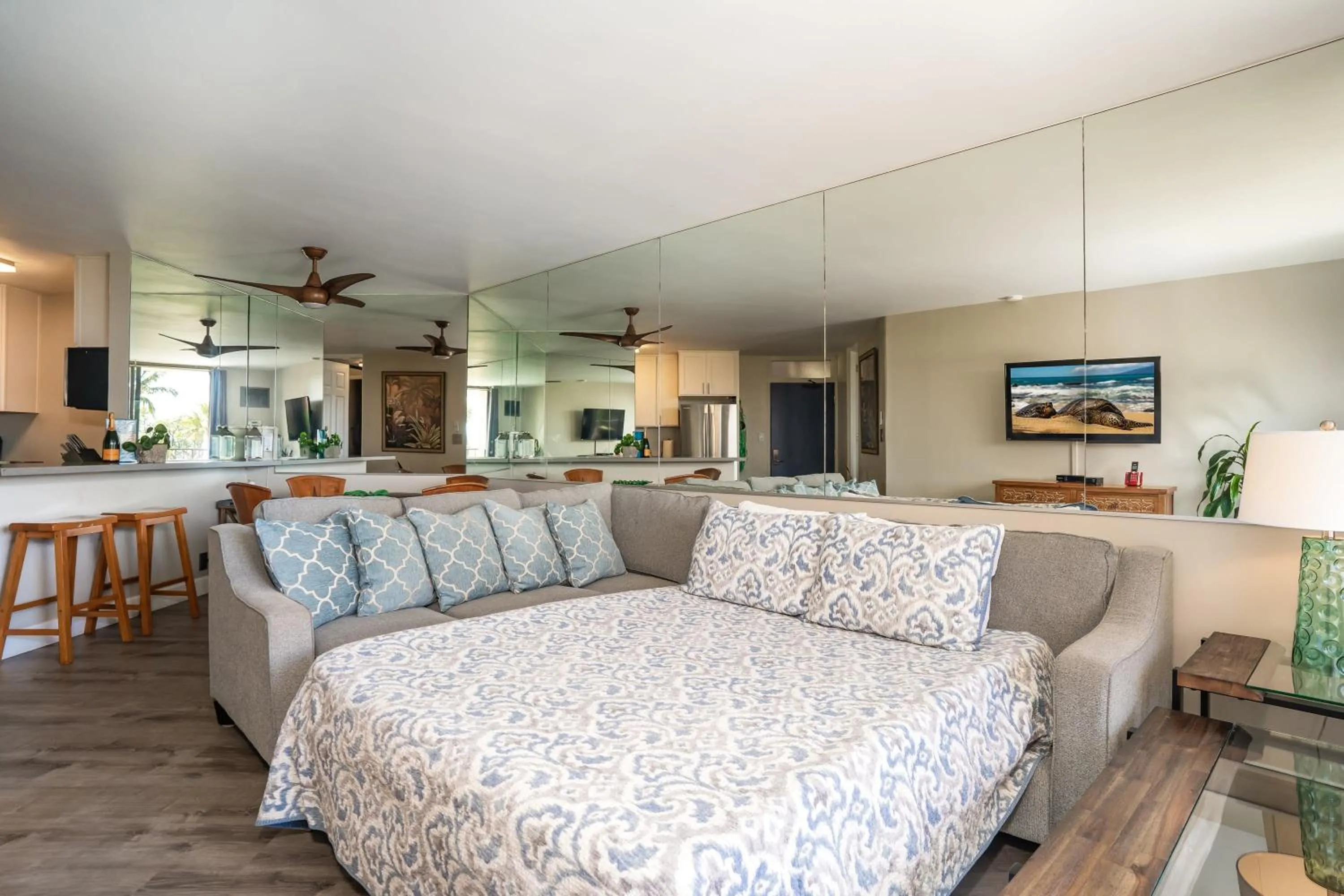 Sunny and Soothing Oceanfront Vistas