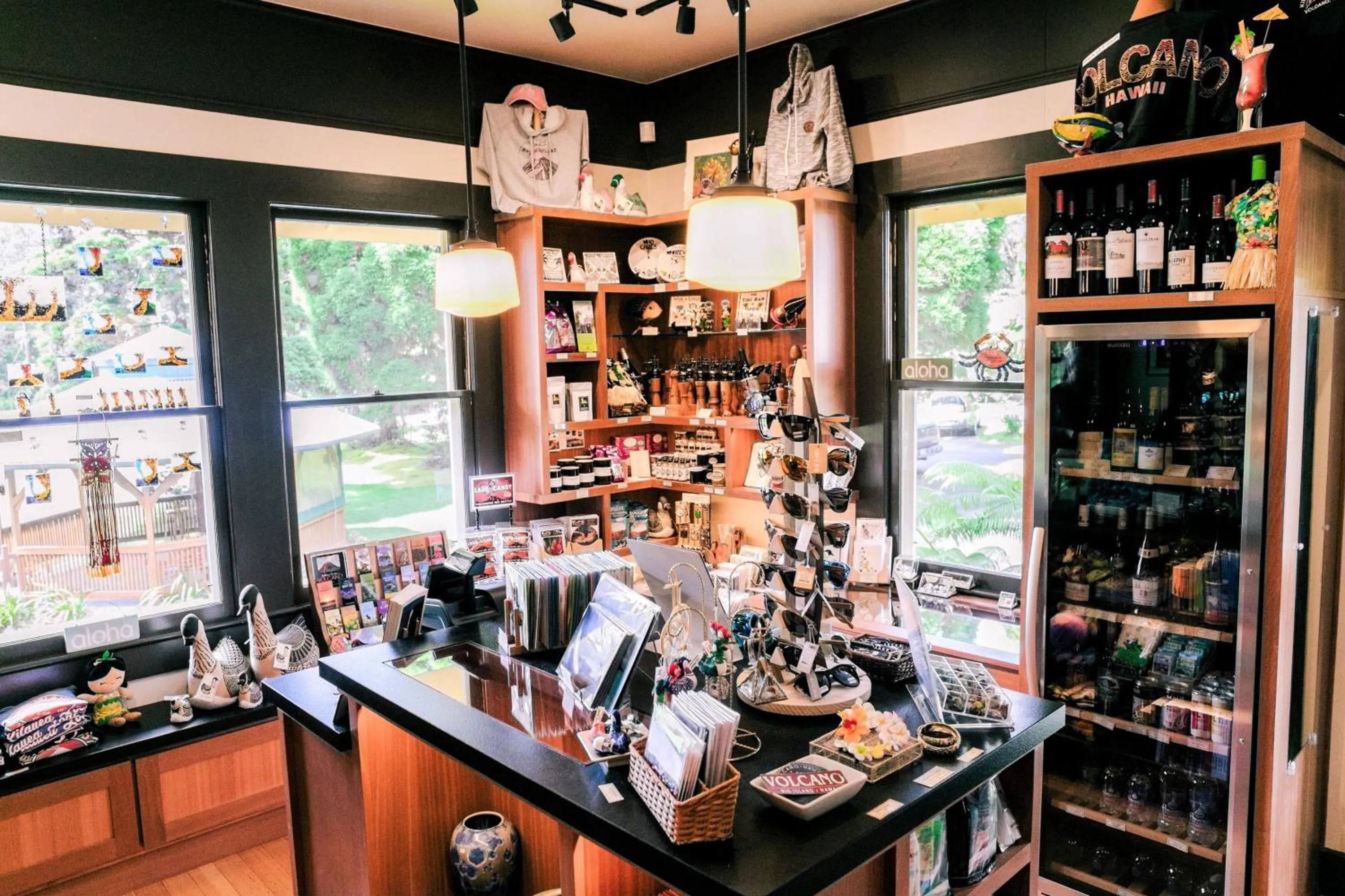On-site shops in Kilauea Lodge and Restaurant