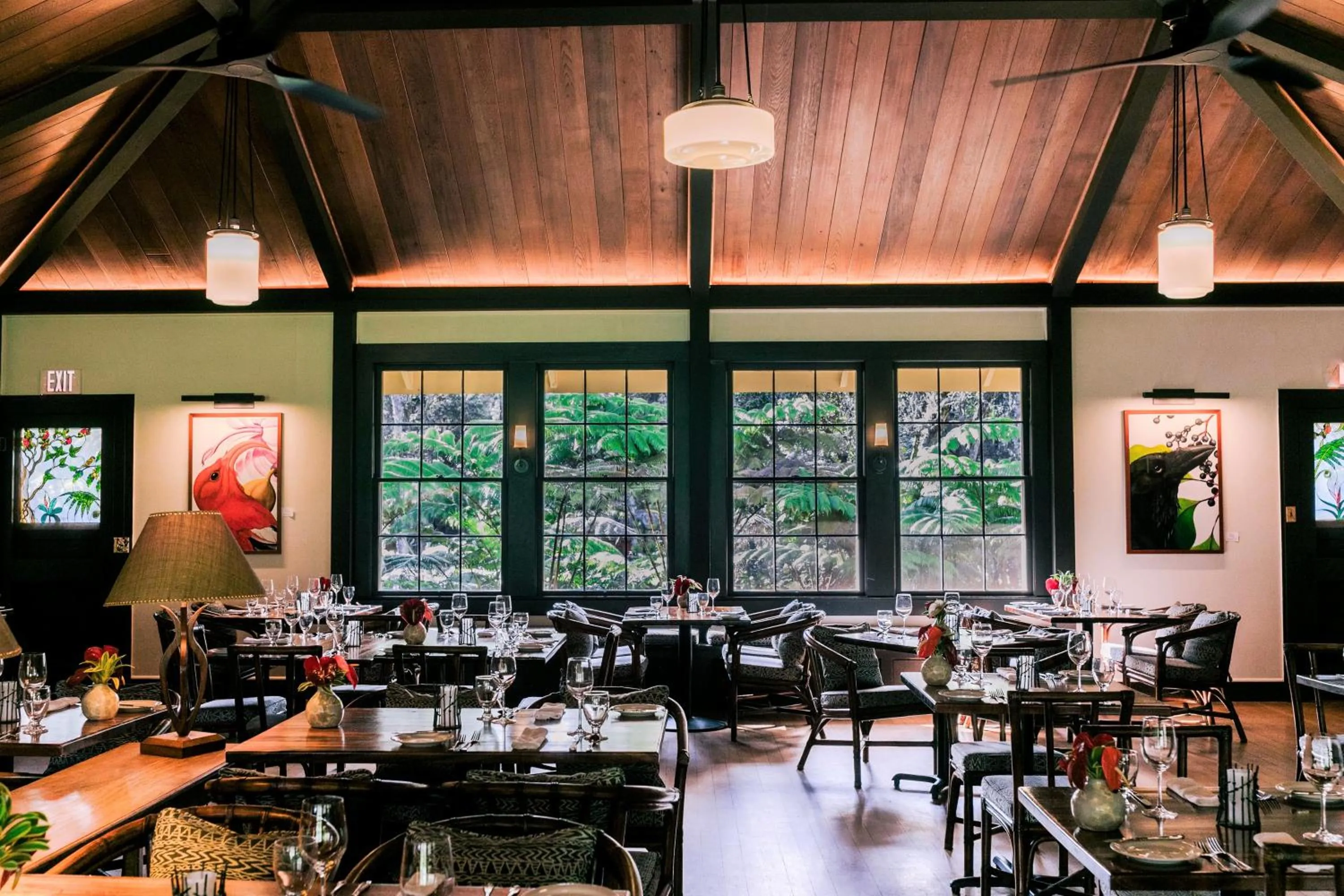 Restaurant/places to eat in Kilauea Lodge and Restaurant