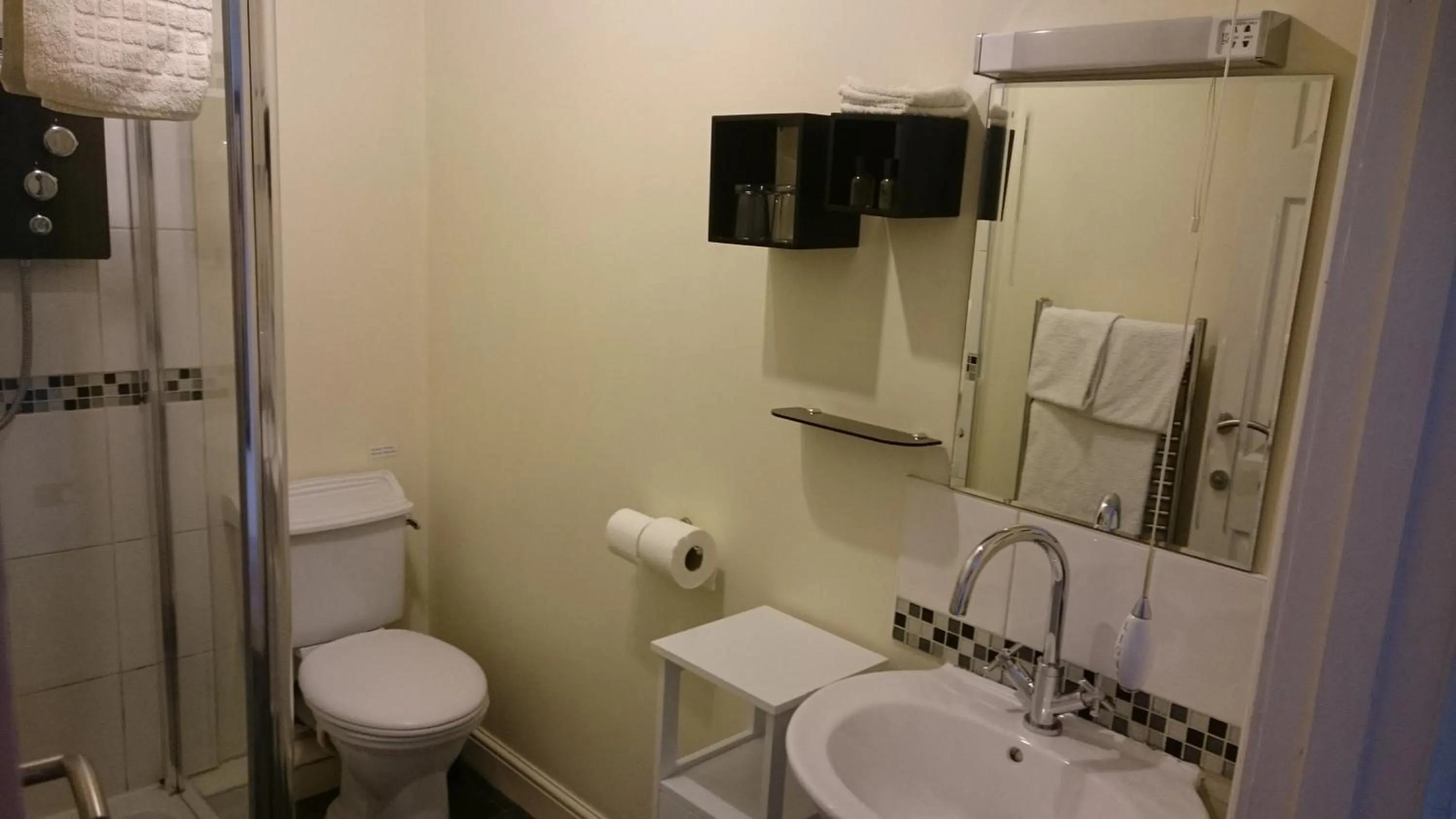 Bathroom in Canal View Bed And Breakfast