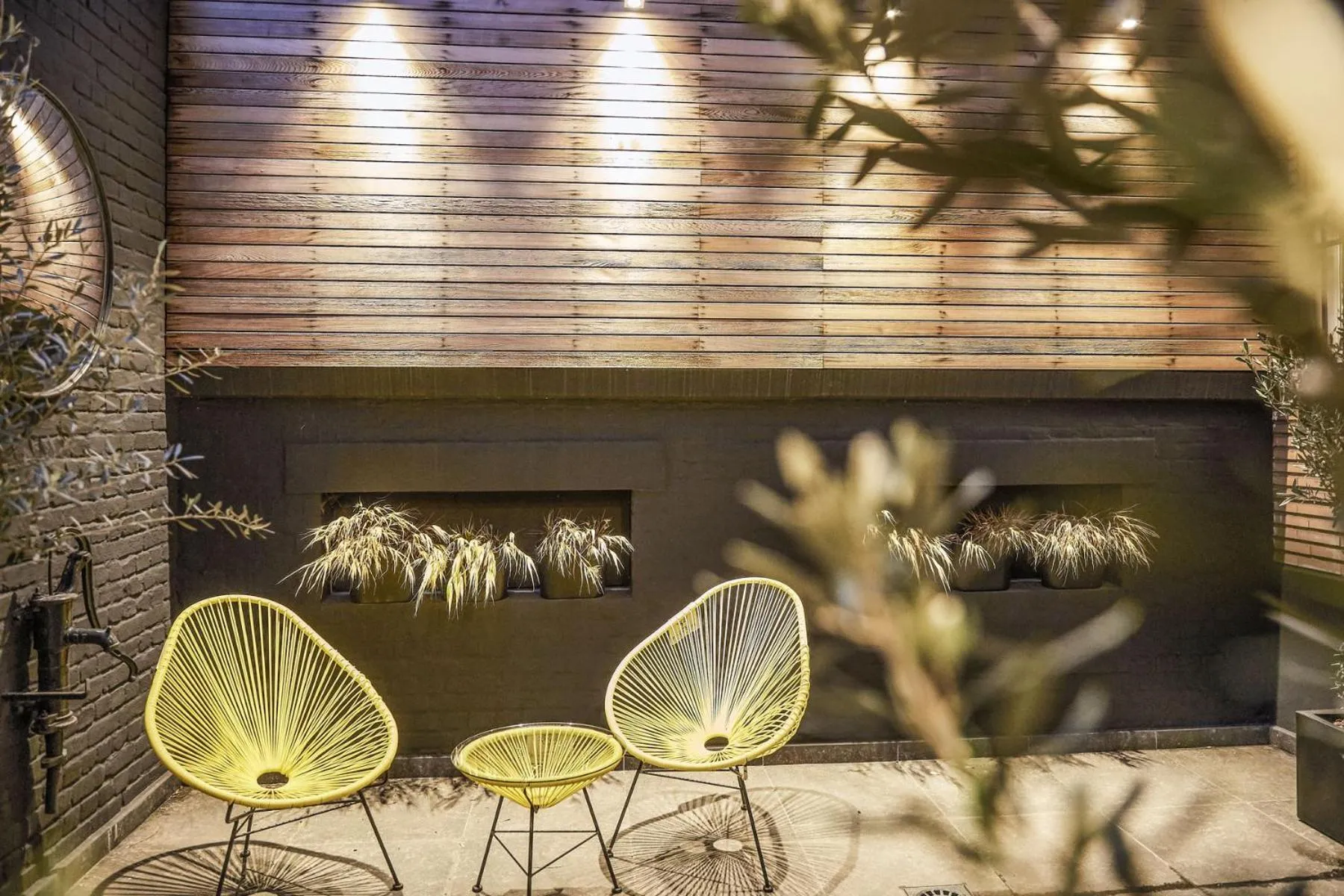 Patio in Hotel ONIRO - Luxury Rooms & Wellness Suites