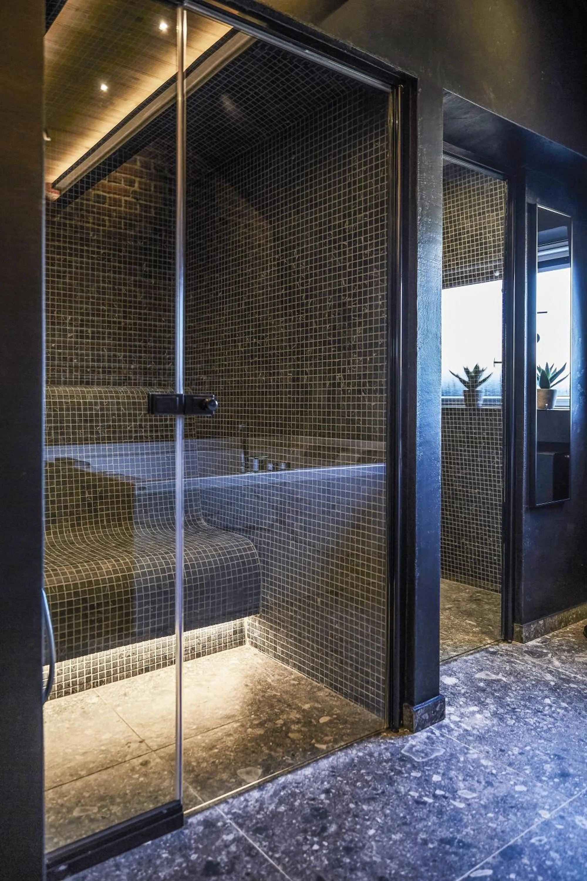 Steam room in Hotel ONIRO - Luxury Rooms & Wellness Suites