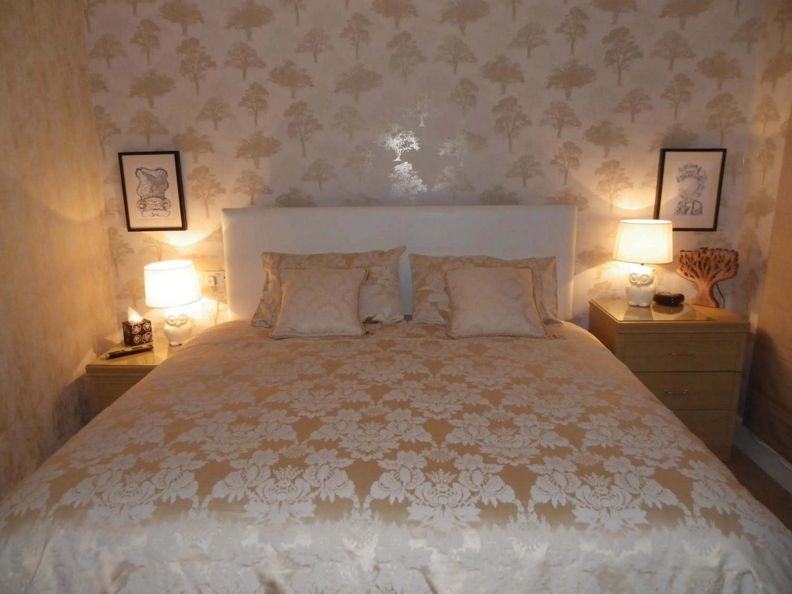 Bed in Maison Dieu Guest House