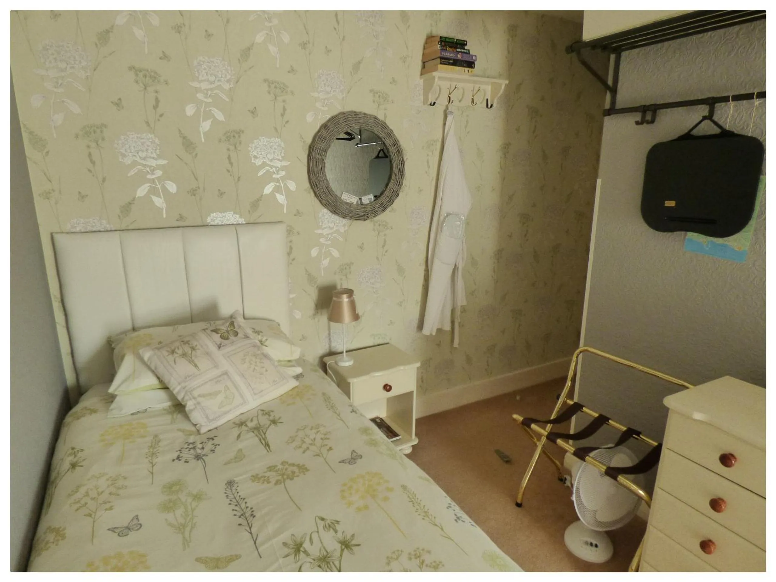 Bed in Maison Dieu Guest House