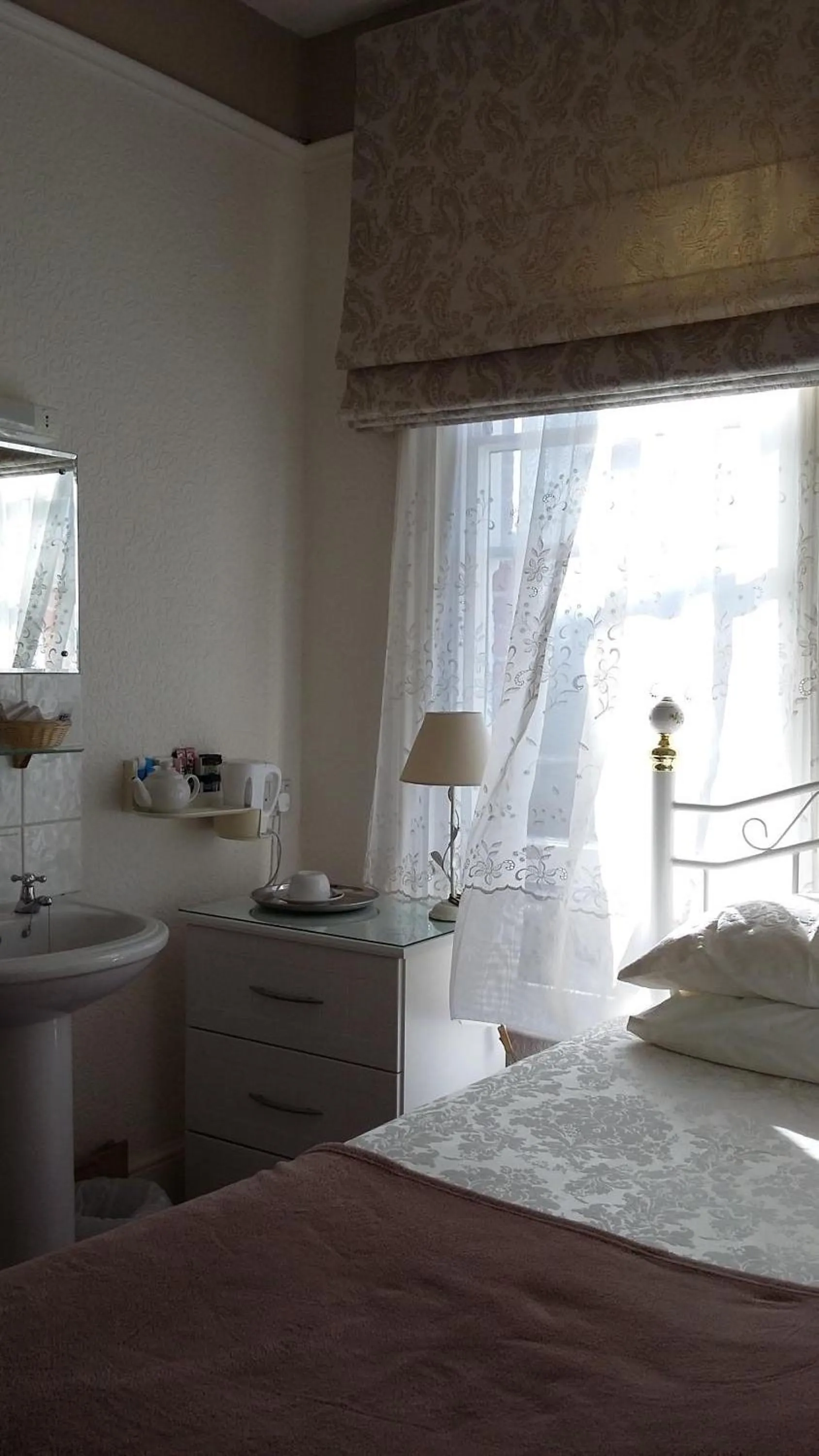 Bed in Maison Dieu Guest House