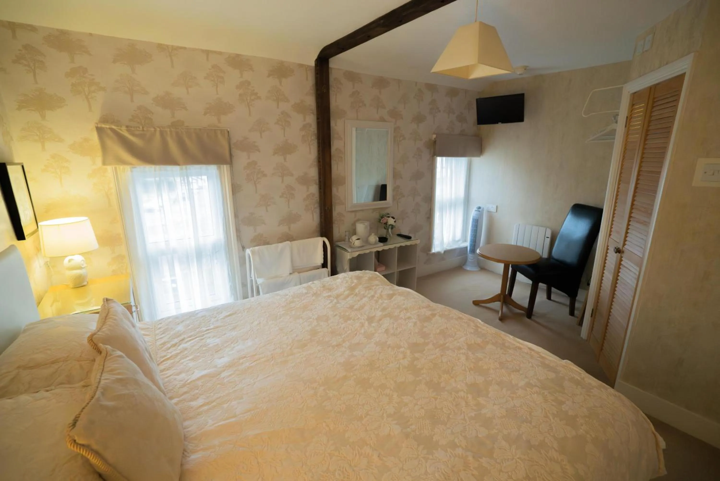 Photo of the whole room, Bed in Maison Dieu Guest House