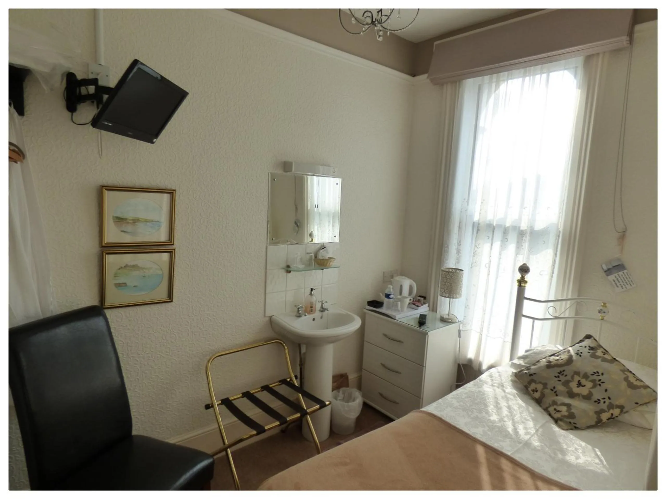 Bed in Maison Dieu Guest House