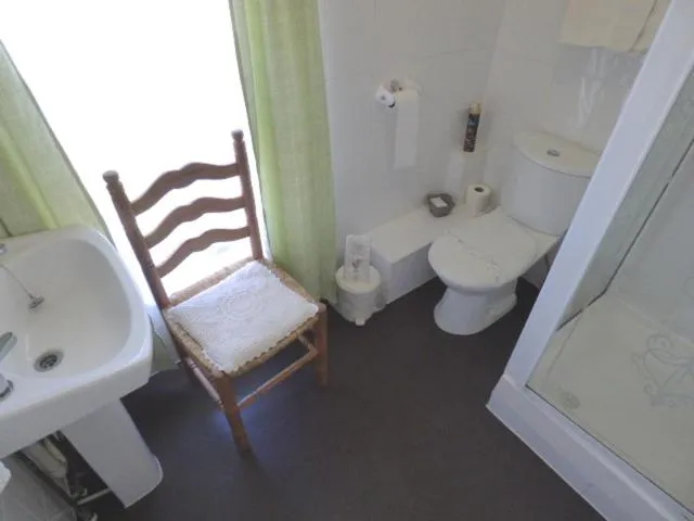 Bathroom in Maison Dieu Guest House