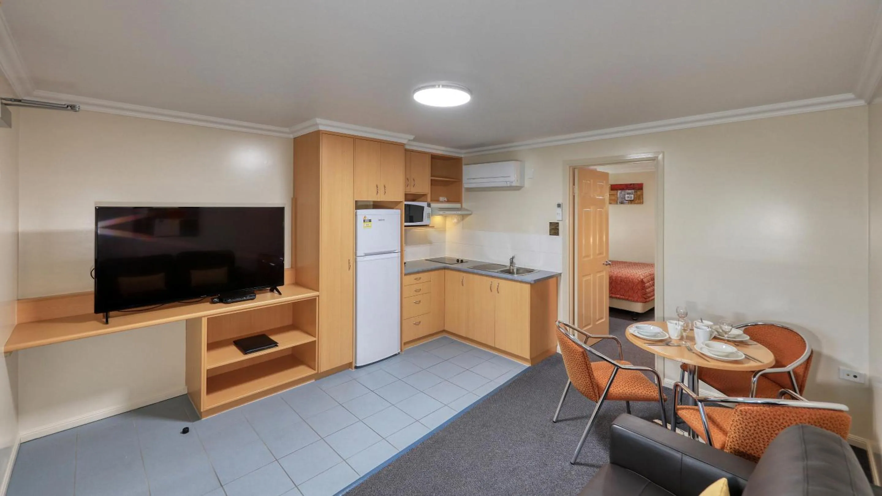 TV and multimedia in Motel Carnarvon