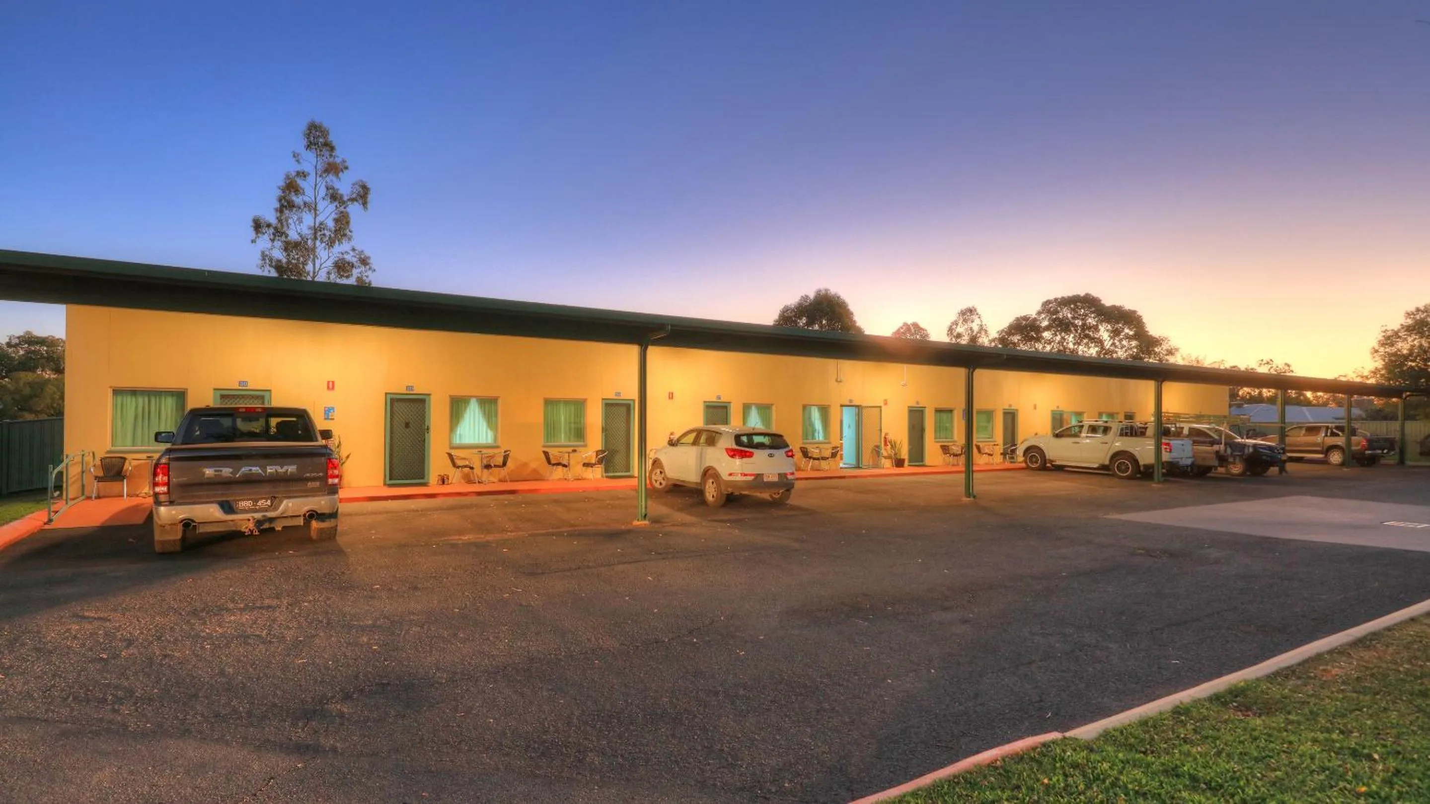 Property building in Motel Carnarvon