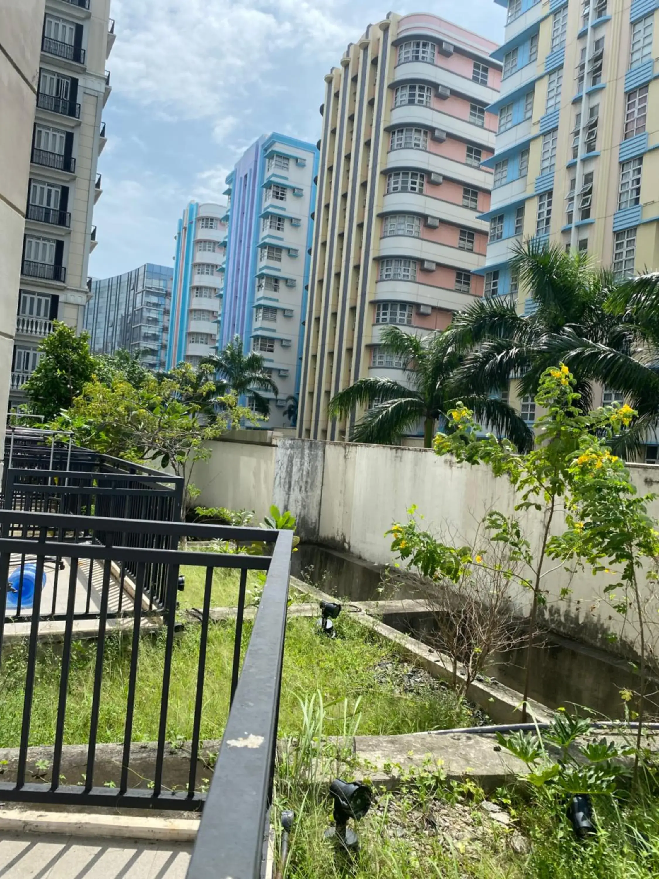 Favila Condotel Unit-150 Newport Boulevard near Airport Terminal 3 and all other Airport Favila Condotel Unit-150 Newport Boulevard near Airport Terminal 3 and all other Airport