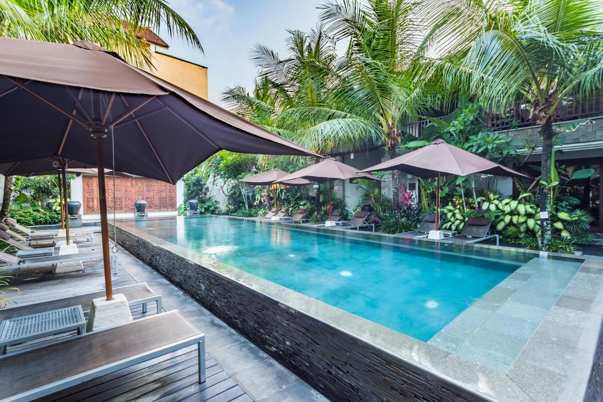 Swimming pool in Kejora Suites