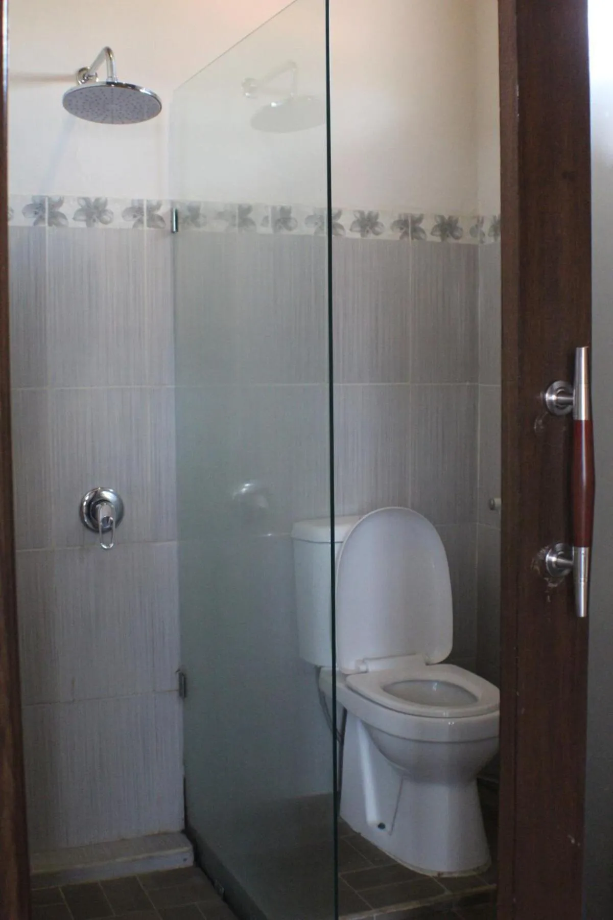 Bathroom in Puri Anyar Heritage