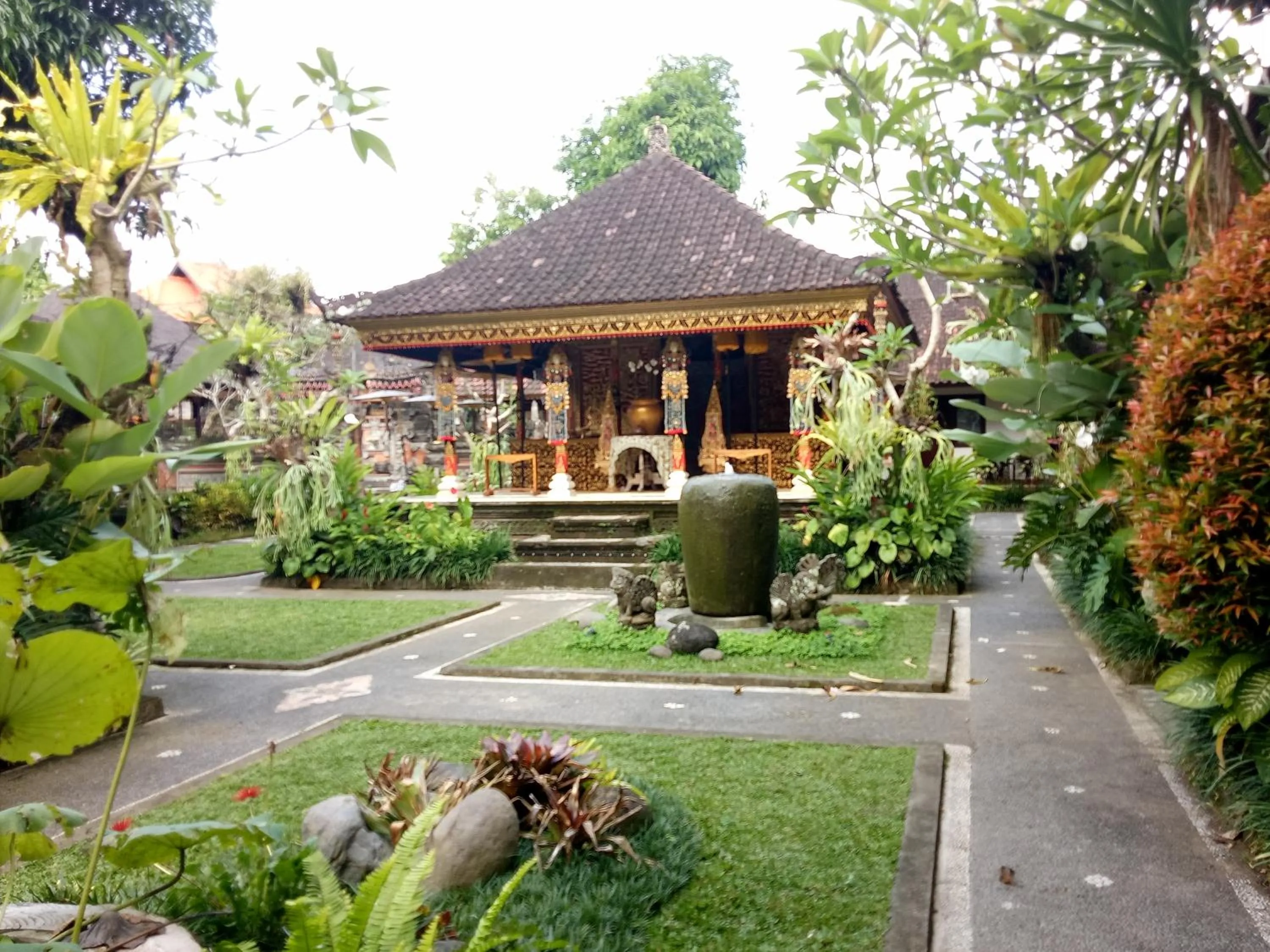 Property building in Puri Anyar Heritage