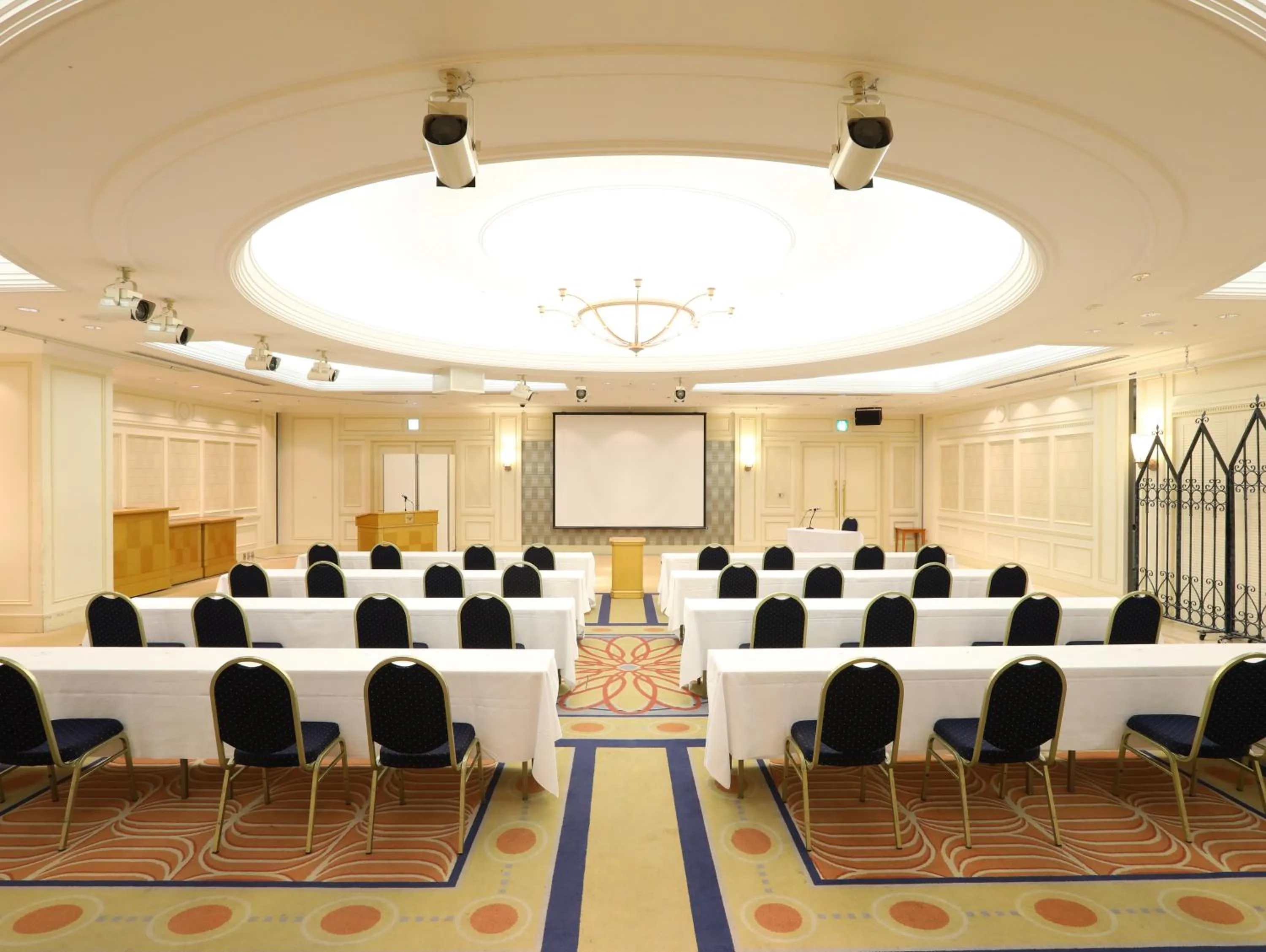 Banquet/Function facilities in Wishton Hotel Yukari