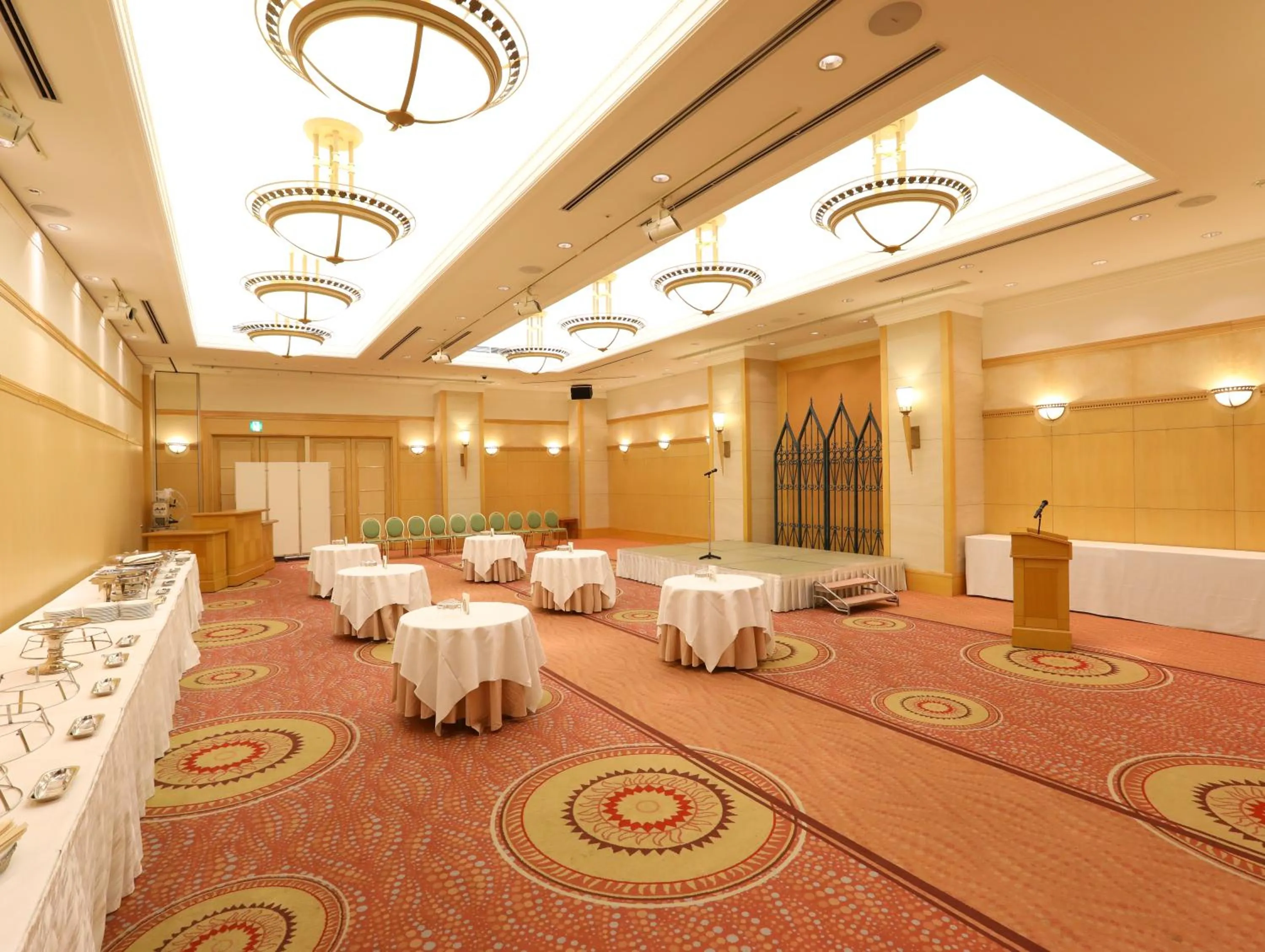 Banquet/Function facilities in Wishton Hotel Yukari