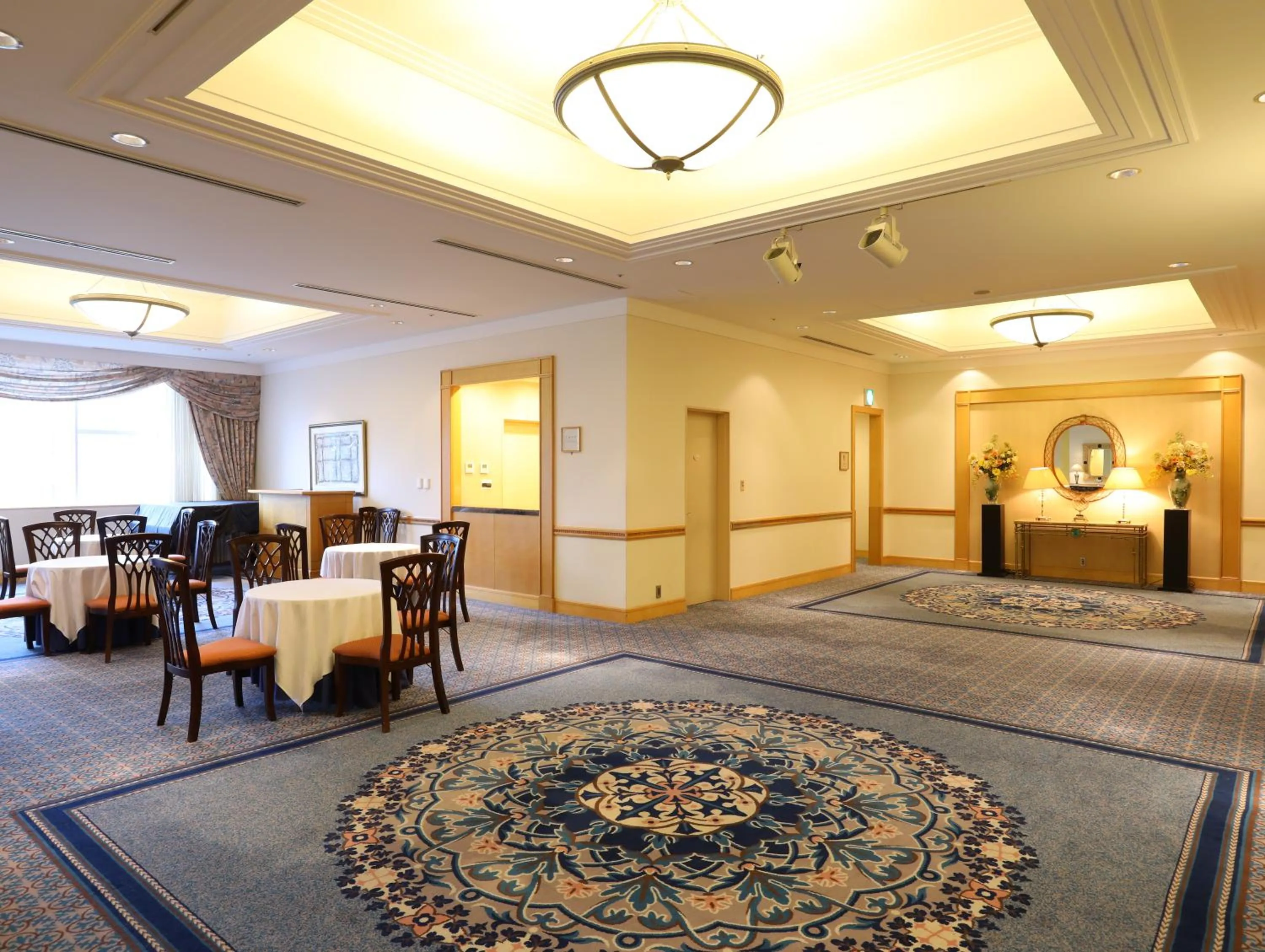 Banquet/Function facilities, Bed in Wishton Hotel Yukari