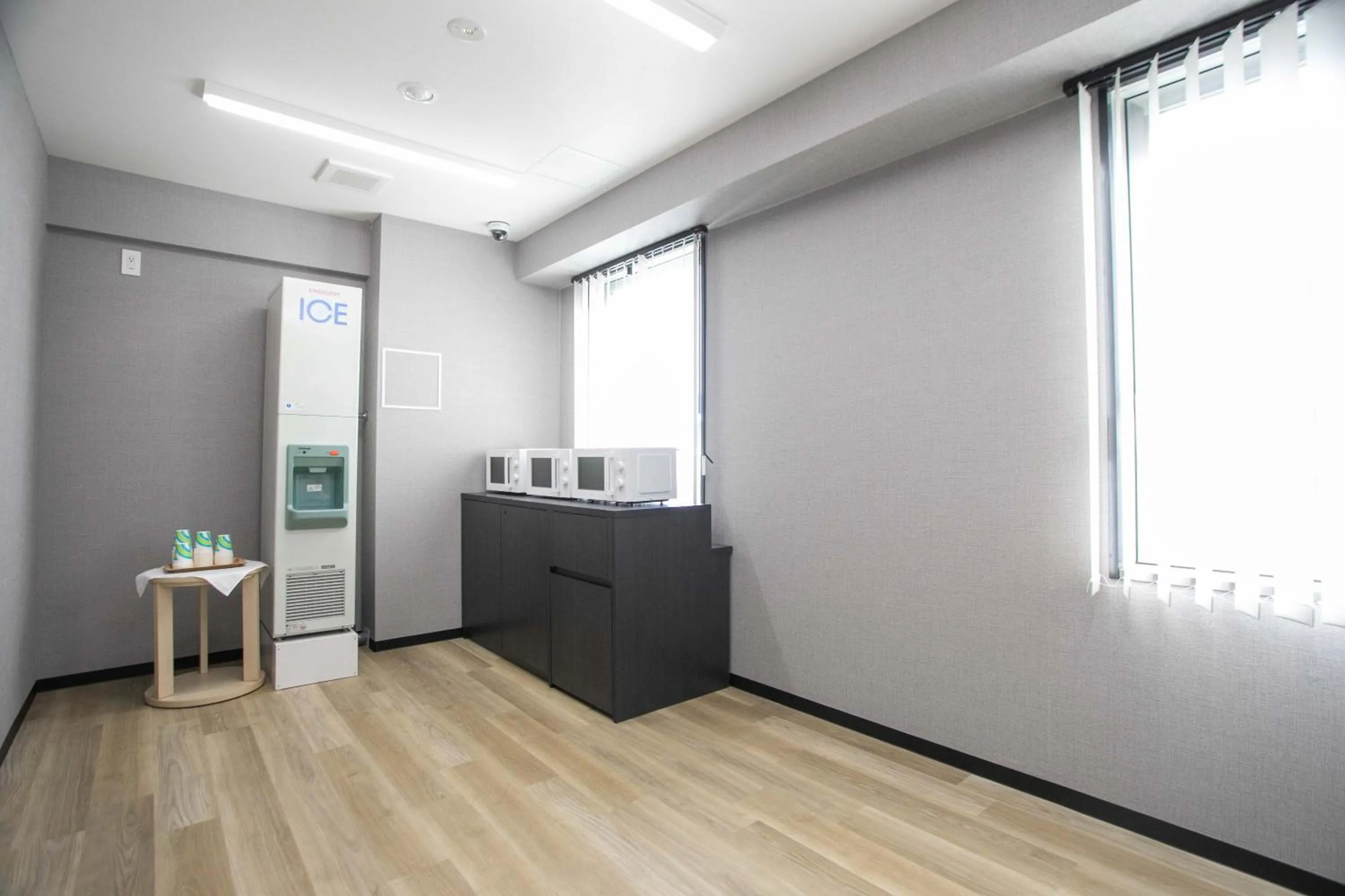 microwave in Wishton Hotel Yukari