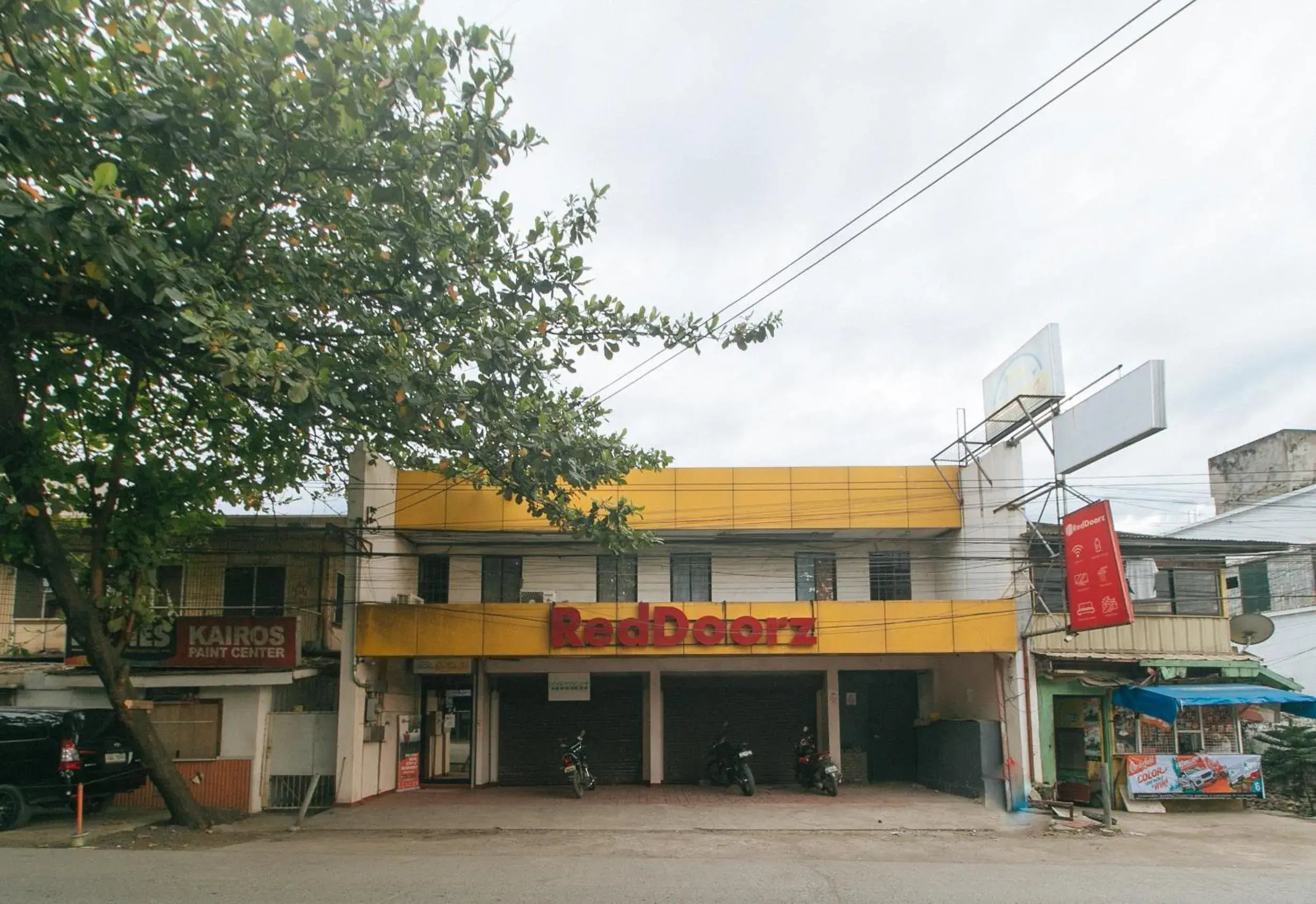 Property building in RedDoorz @ Camaman-An Cagayan De Oro City Property building in RedDoorz @ Camaman-An Cagayan De Oro City