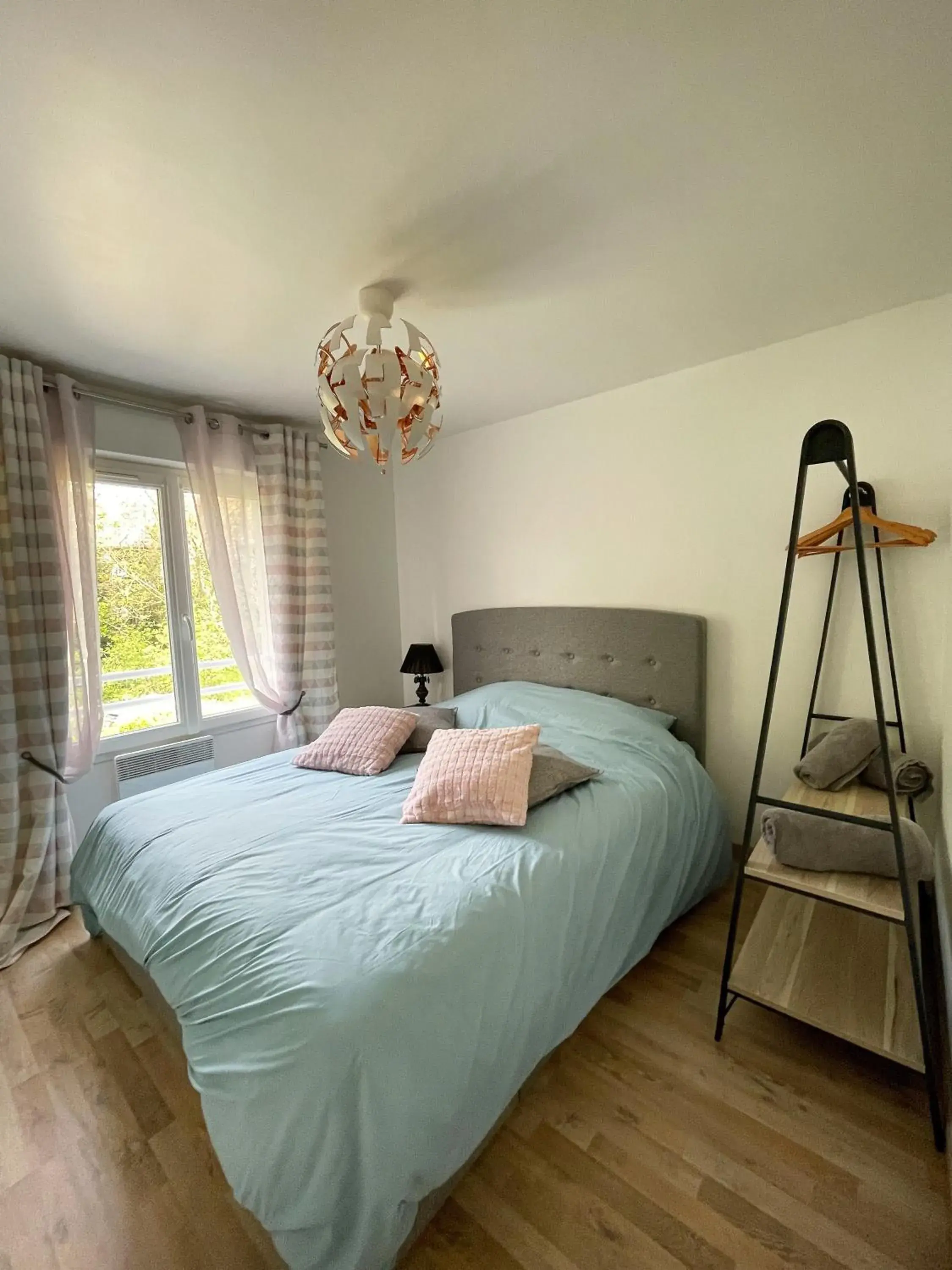 Bedroom, Bed in LA MAISON DE DELSY Bedroom, Bed in LA MAISON DE DELSY