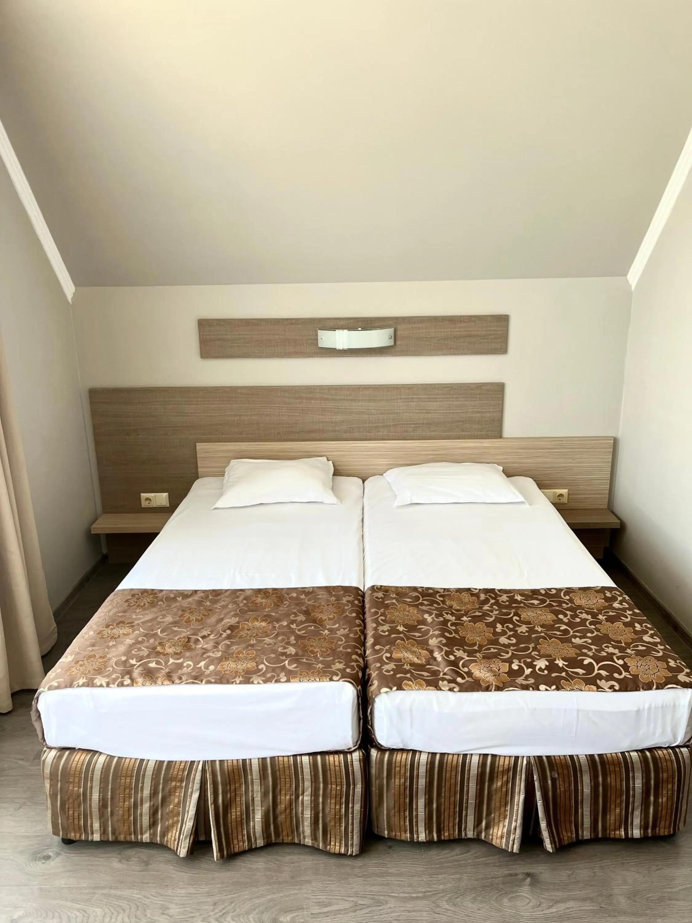 Bed in Villa Orange