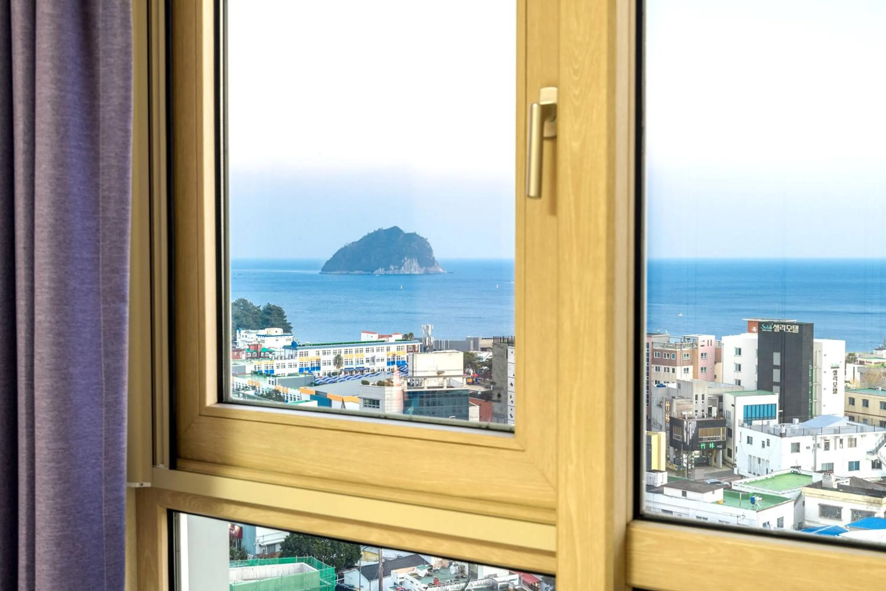 Sea view in Shin Shin Hotel Seogwipo