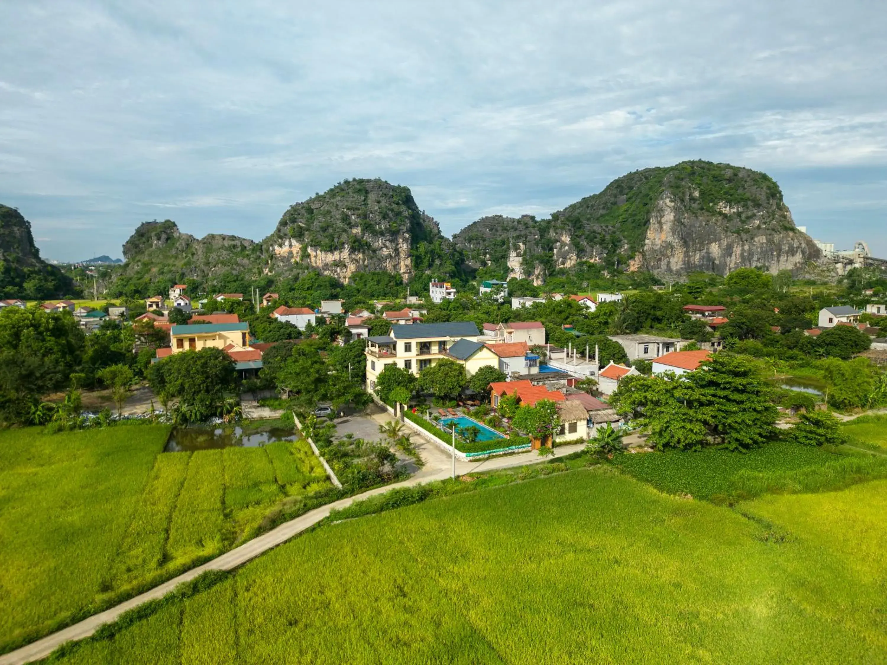 Property building in Tam Coc Minh Hung Homestay Property building in Tam Coc Minh Hung Homestay