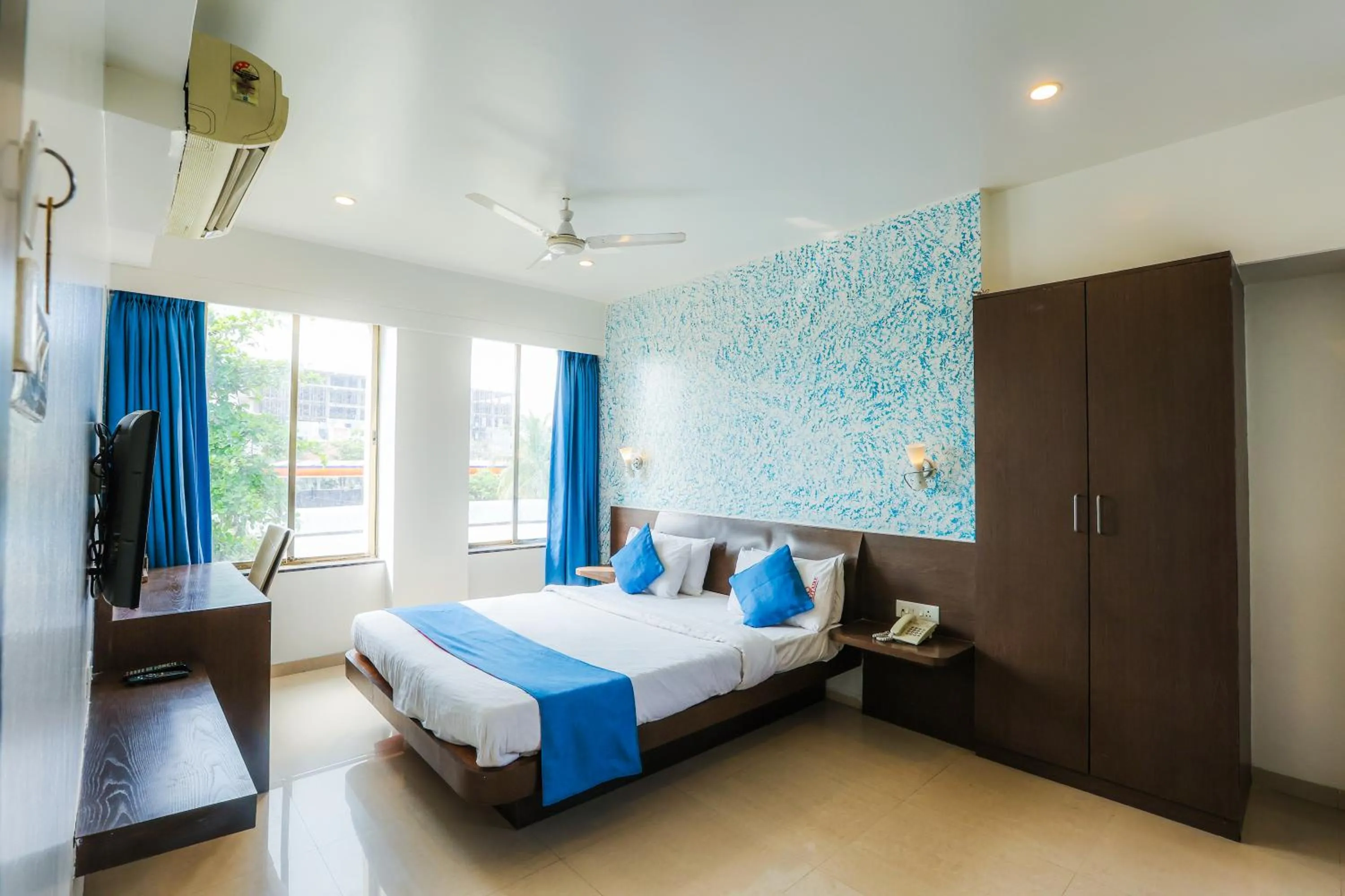 Bedroom, Bed in Hotel Solitaire