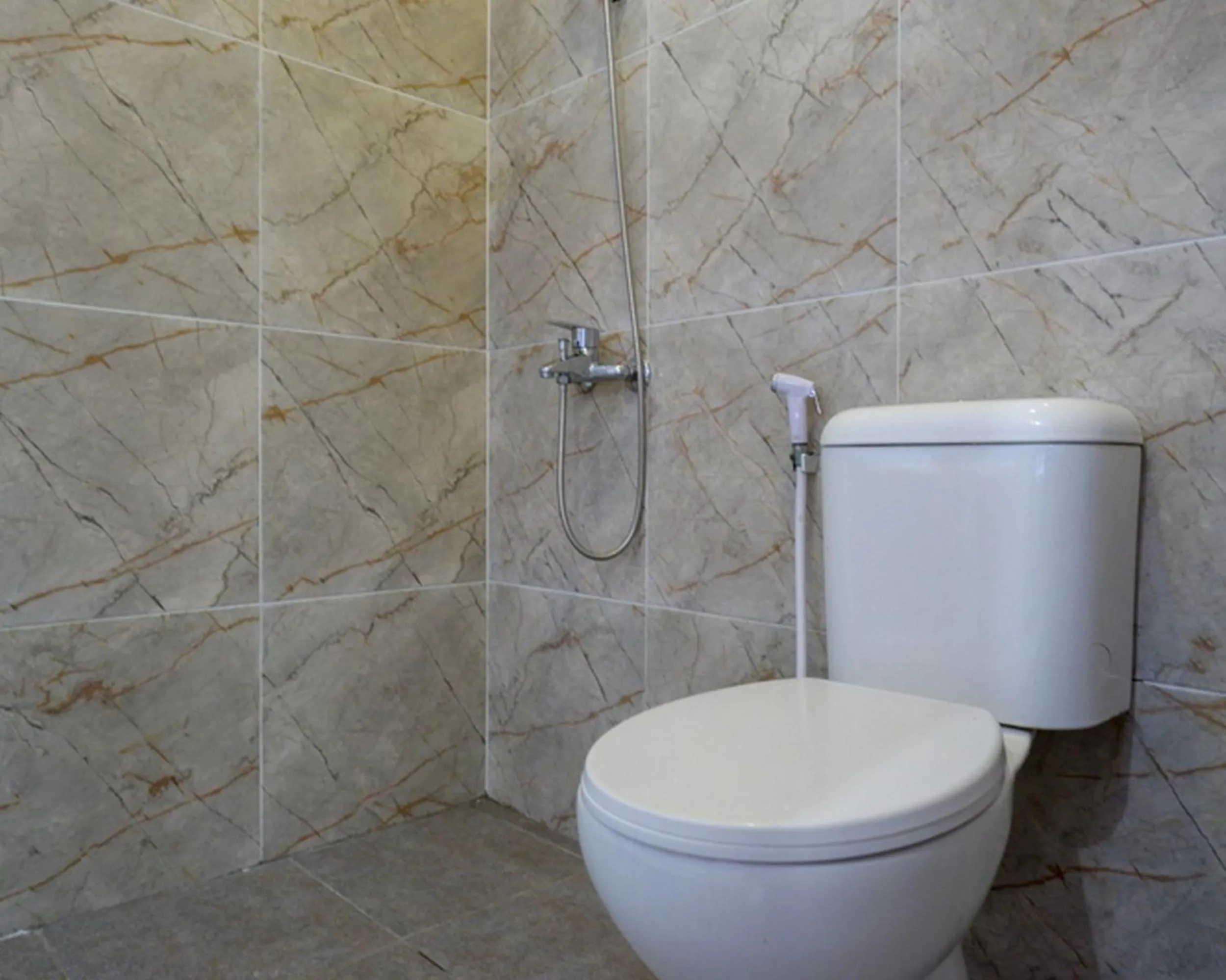 RedDoorz @ City Park Medoho Semarang