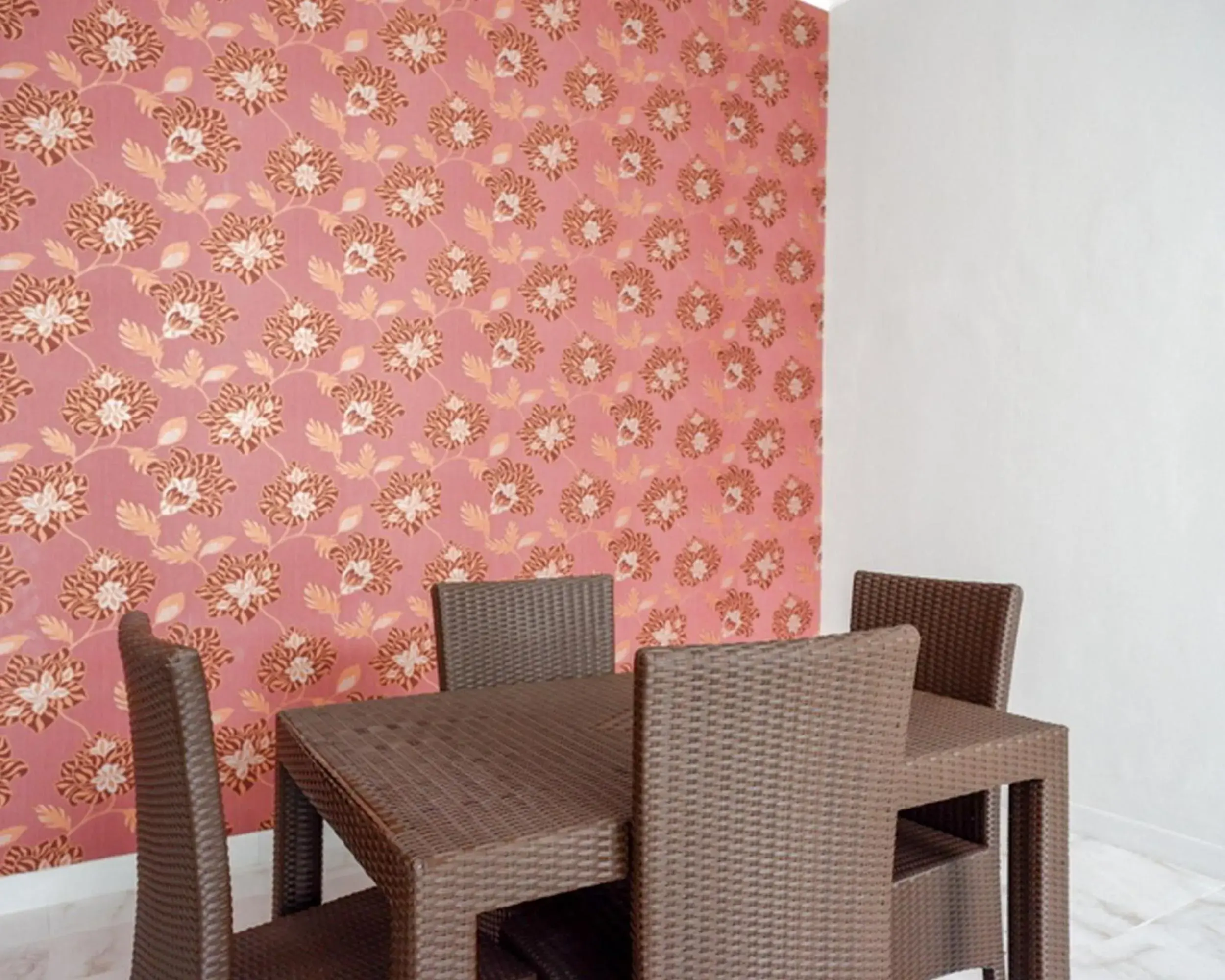 RedDoorz @ City Park Medoho Semarang RedDoorz @ City Park Medoho Semarang