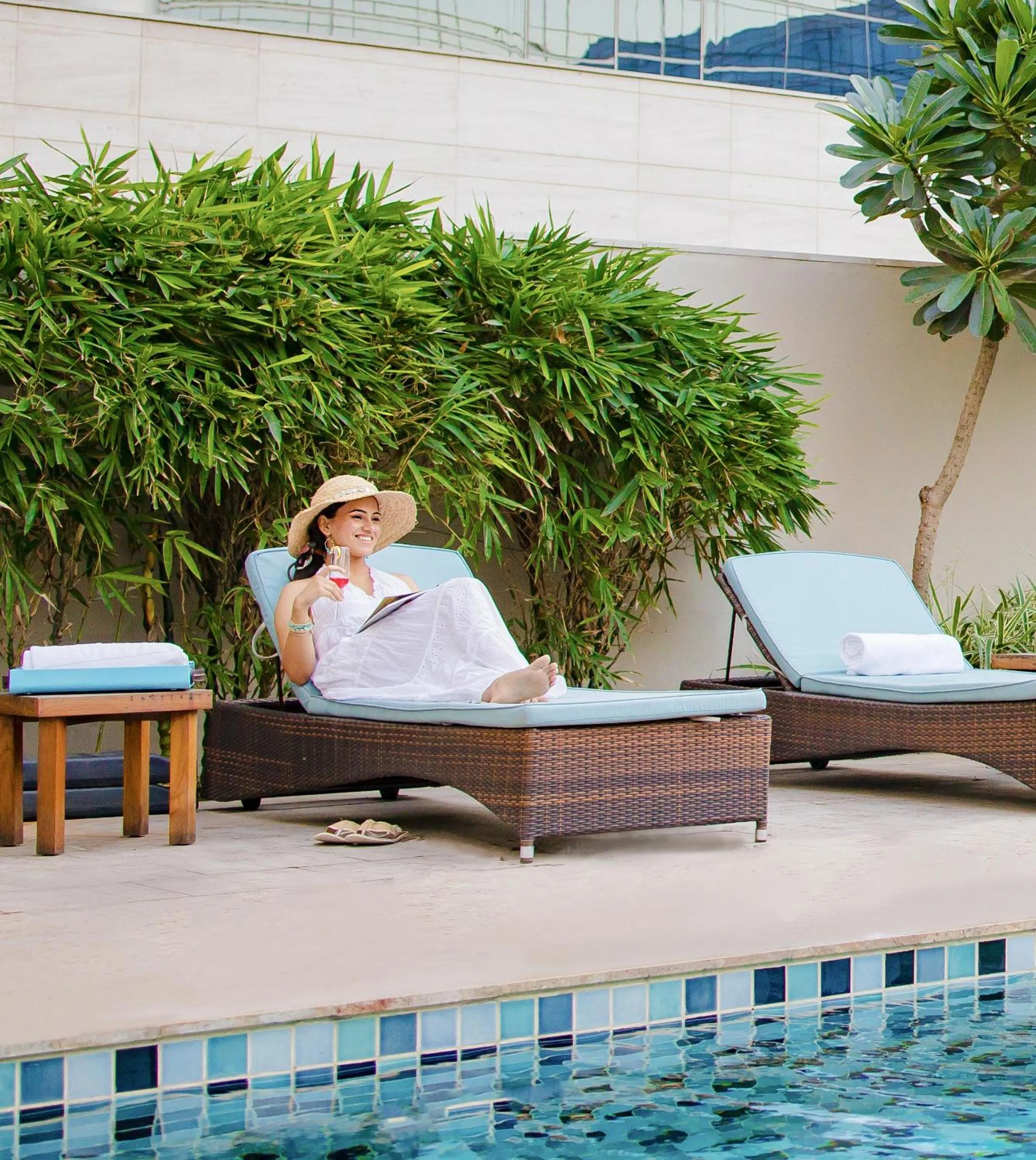 Swimming pool in Hyatt Delhi Residences